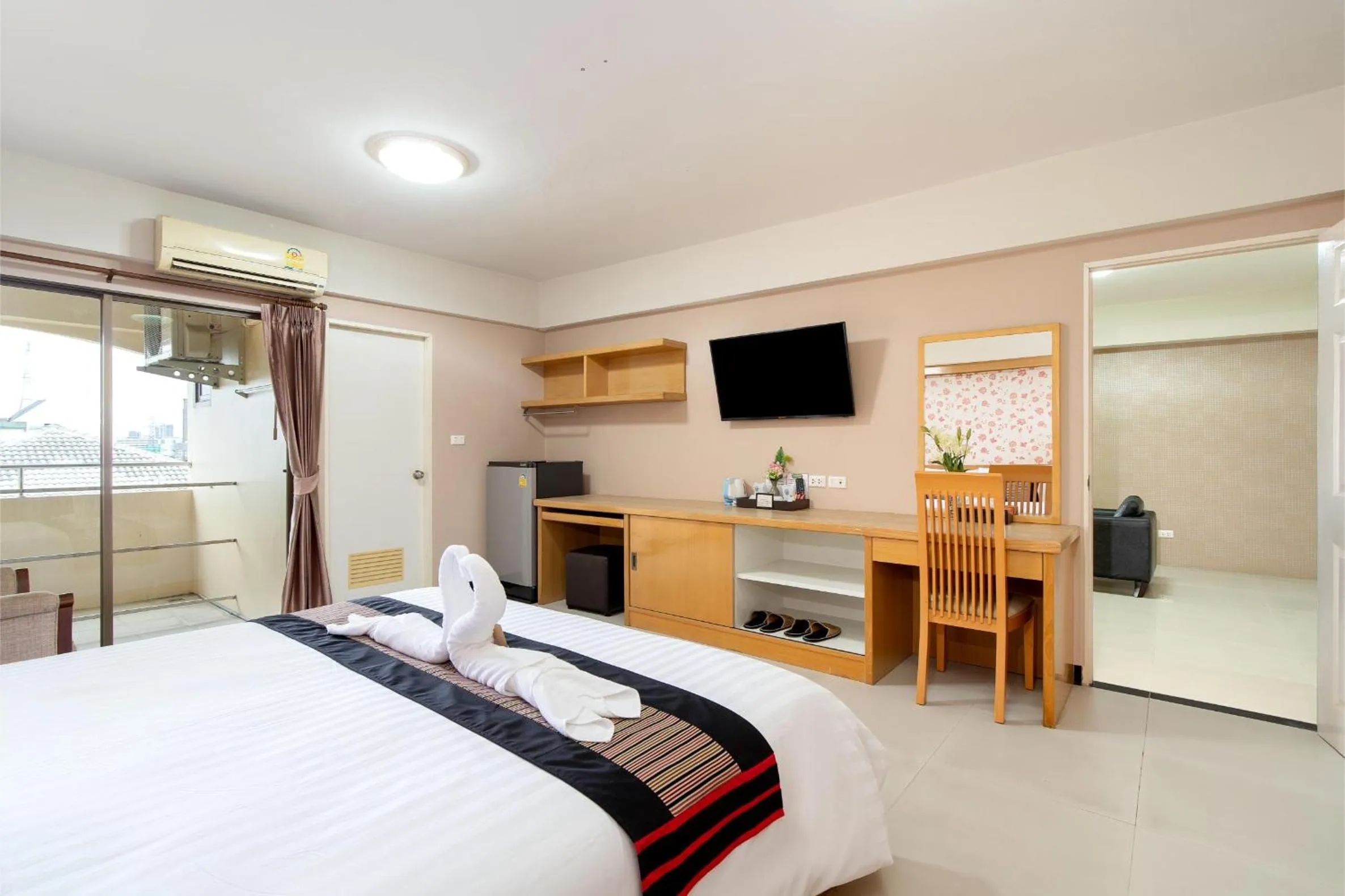 Bed in P-Park Hotel Bangkok