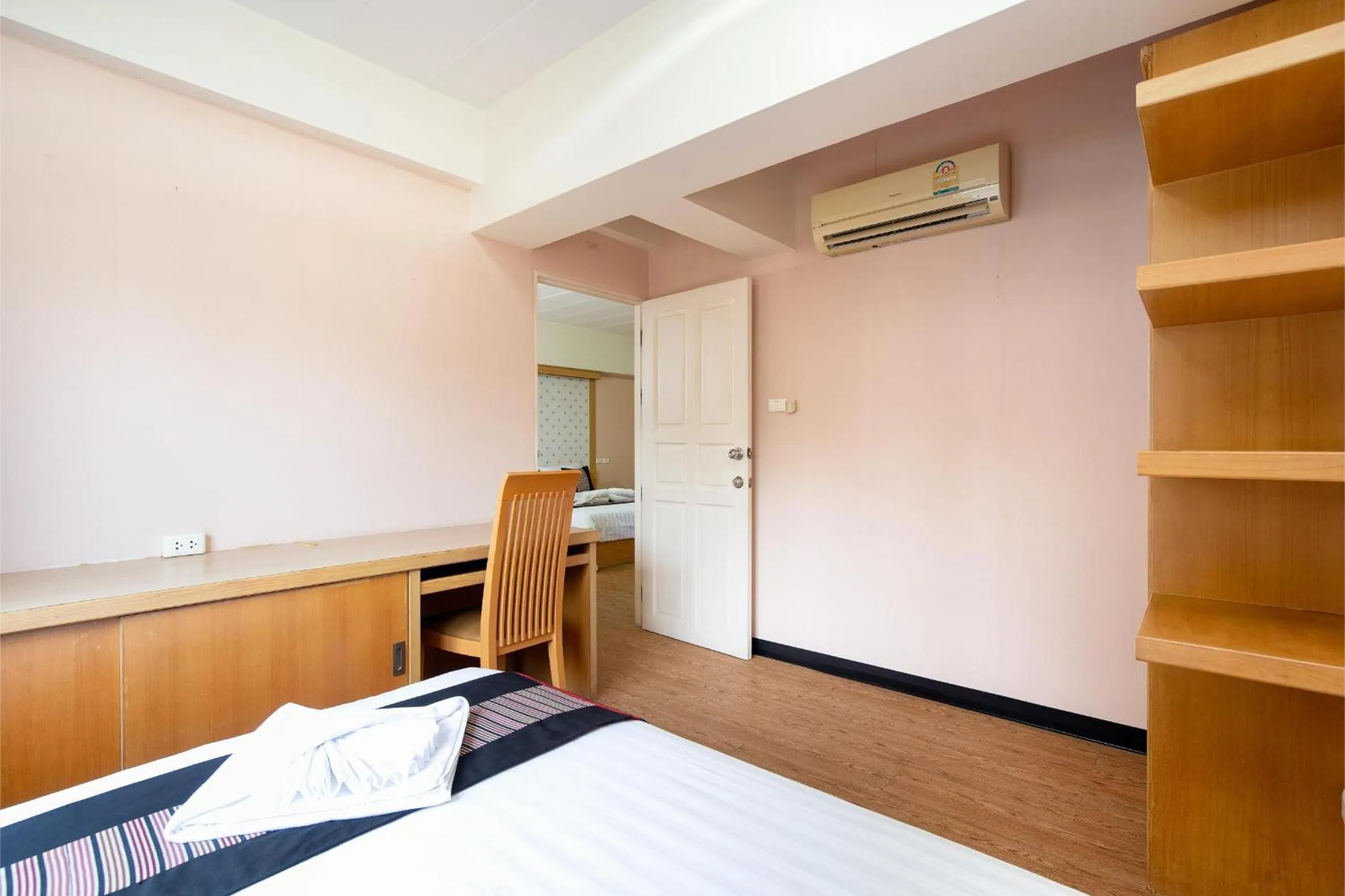 Bedroom, Bed in P-Park Hotel Bangkok