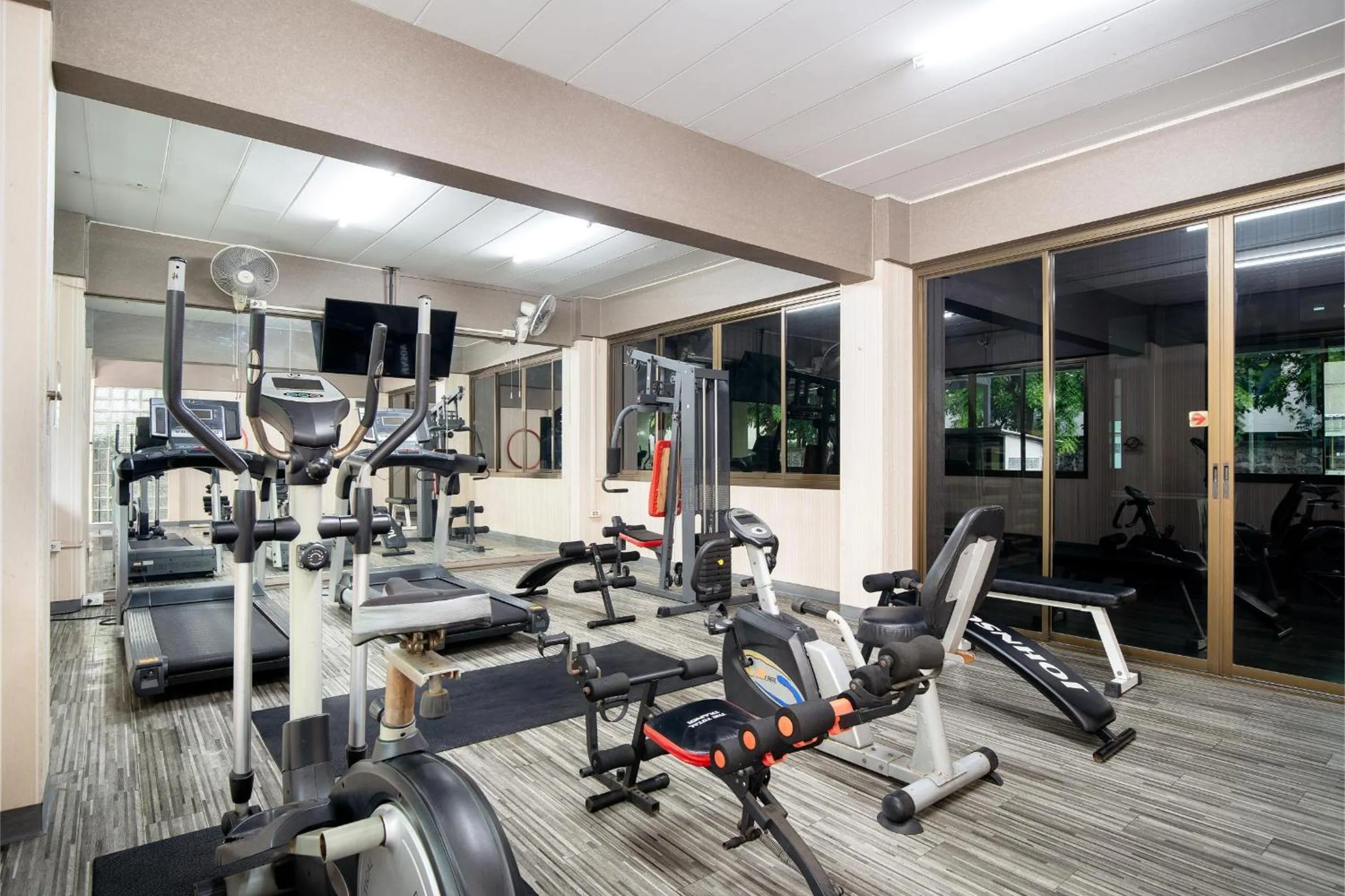 Fitness centre/facilities in P-Park Hotel Bangkok