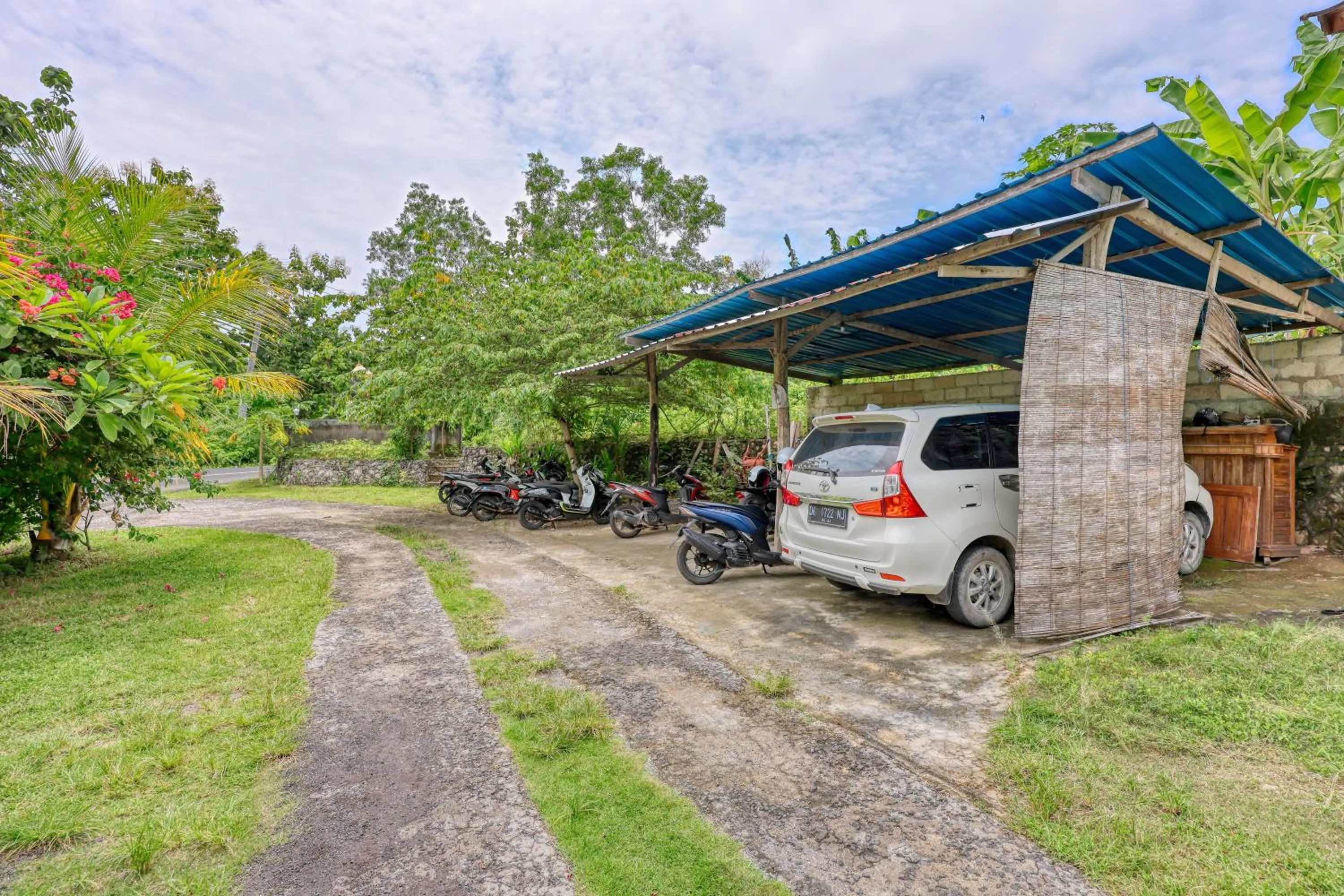 Parking in Bagia Bungalows