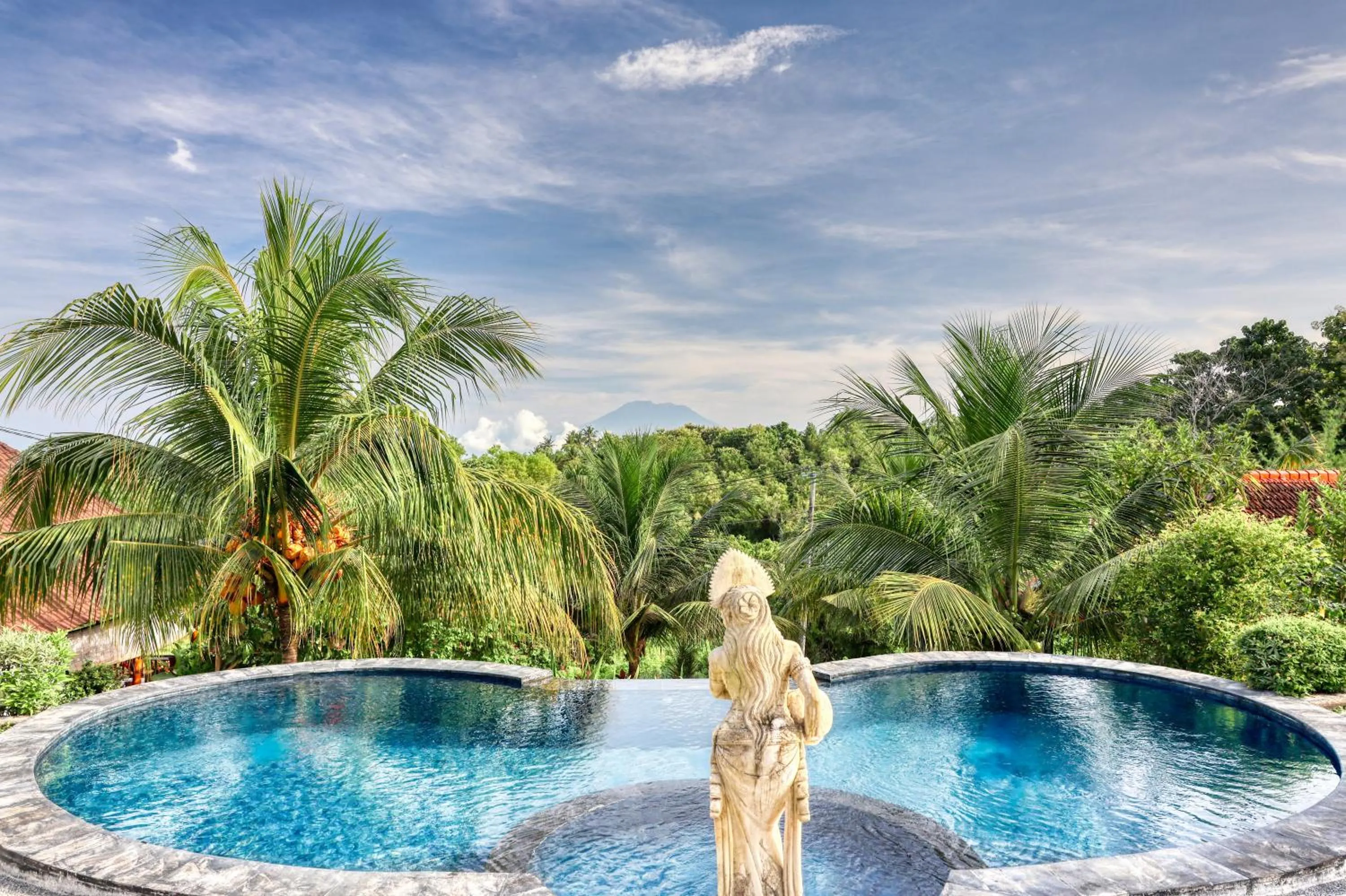 Swimming pool in Bagia Bungalows