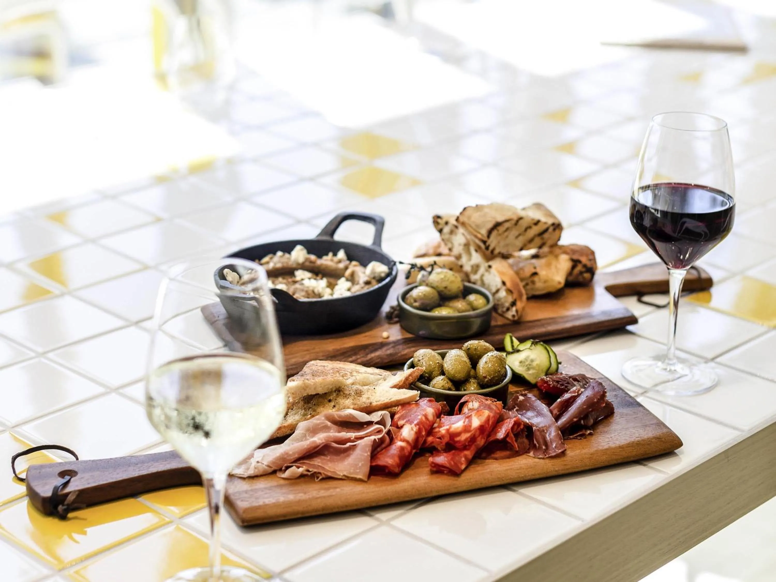 Restaurant/places to eat in ibis Styles East Perth