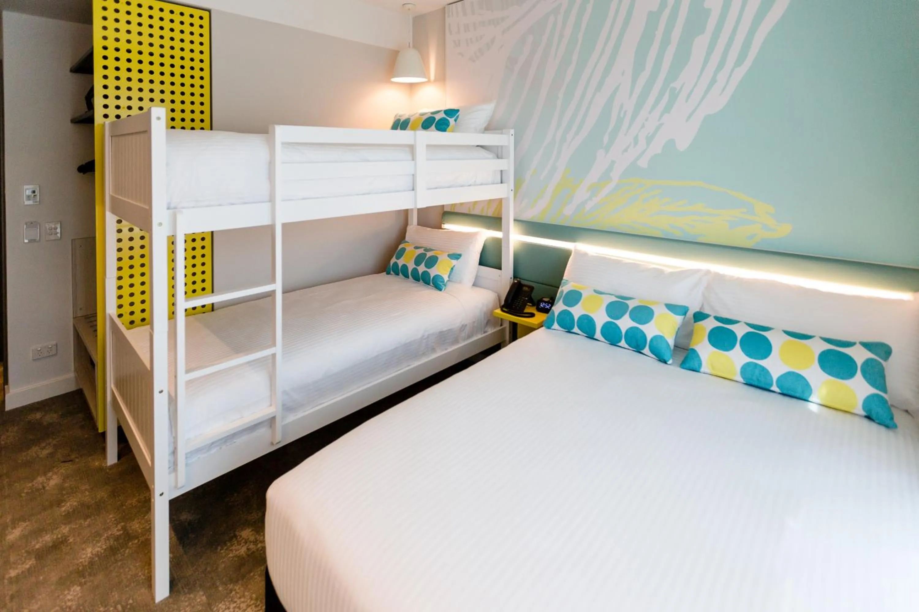 bunk bed, Bed in ibis Styles East Perth