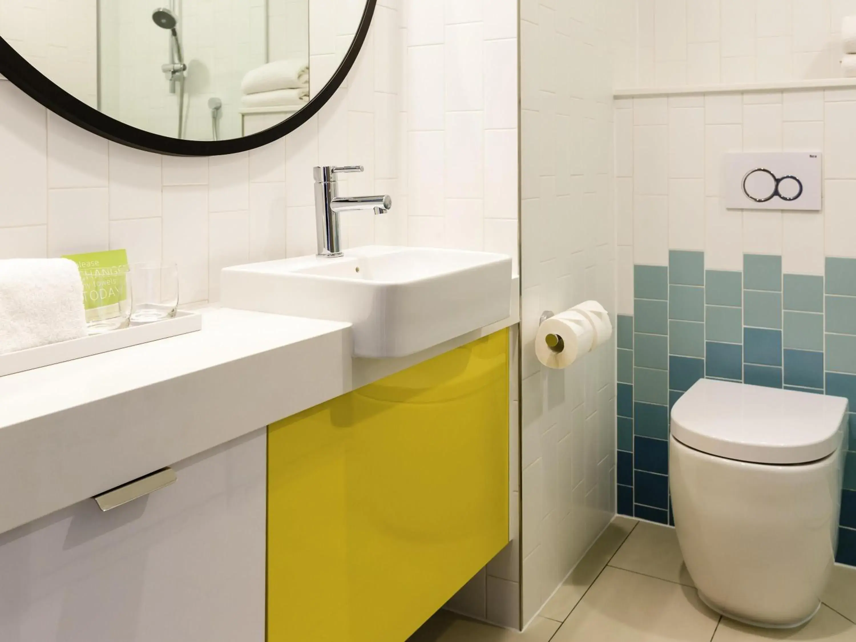 Family Room with One King Bed and One Bunk Bed in ibis Styles East Perth Family Room with One King Bed and One Bunk Bed in ibis Styles East Perth