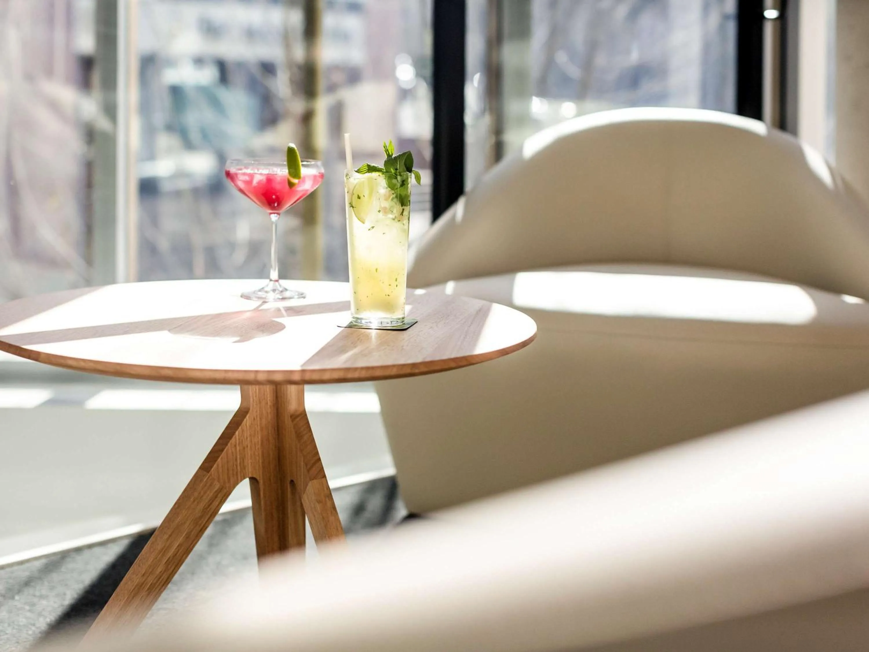 Lounge or bar in ibis Styles East Perth