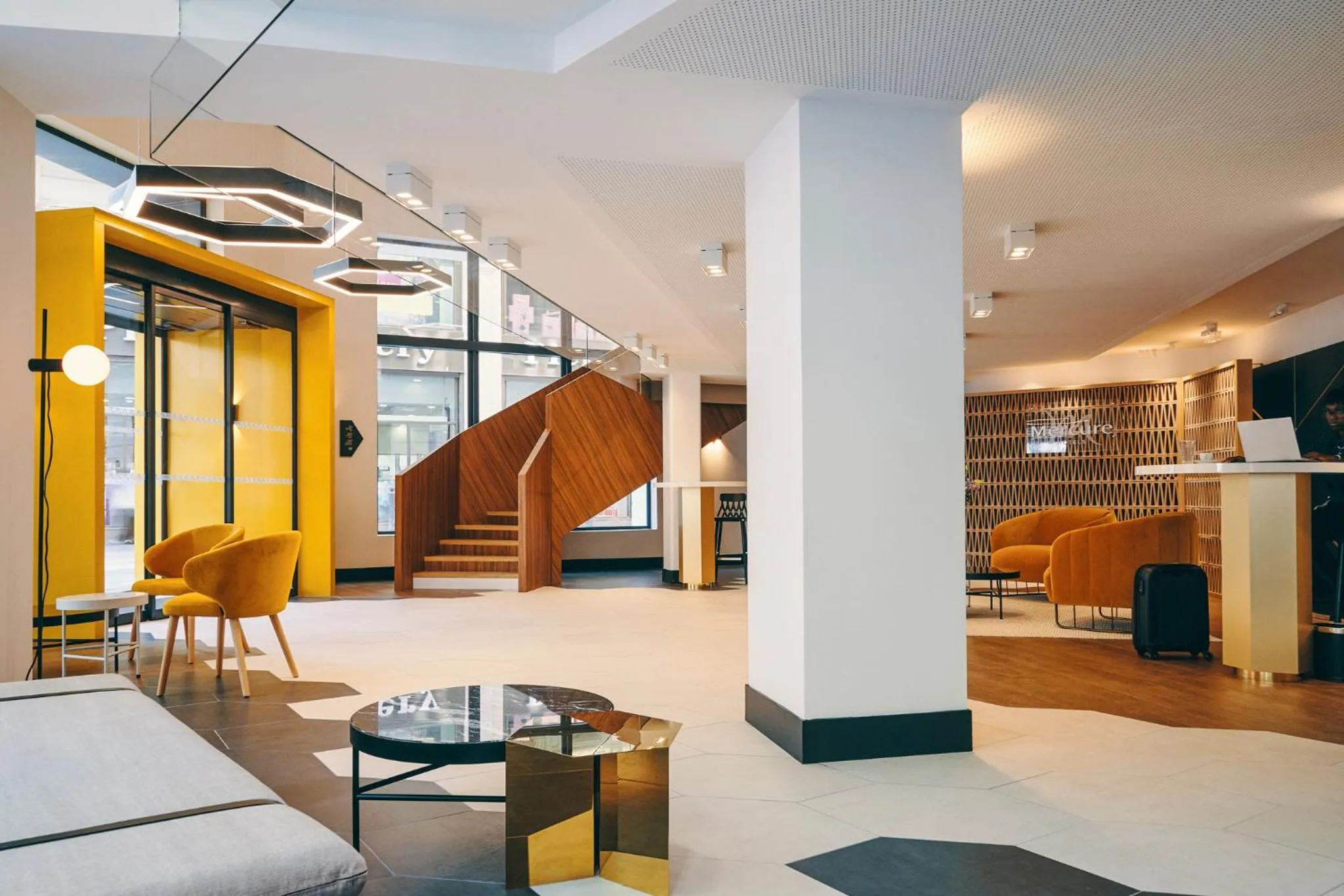 Lobby or reception in Mercure Marseille Canebière Vieux-Port