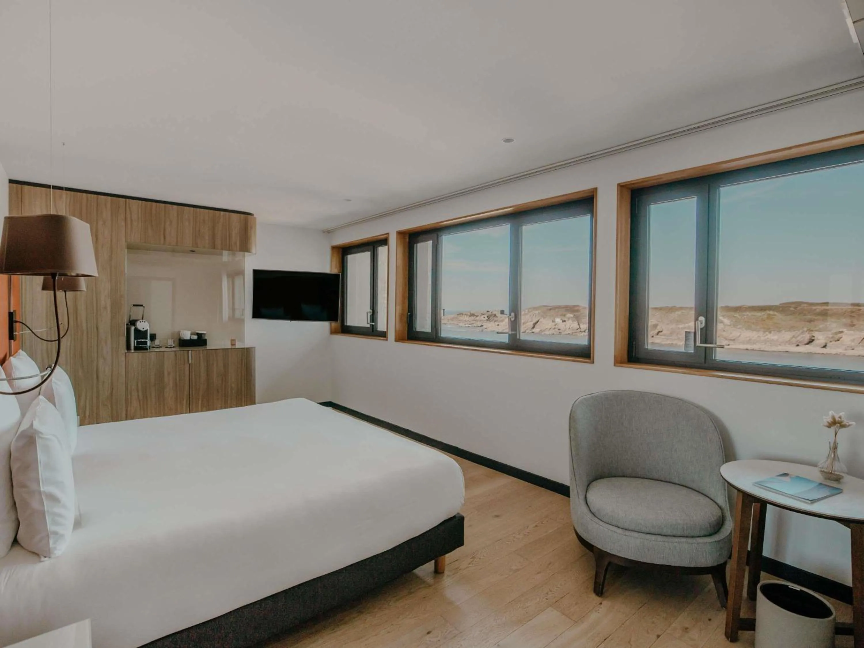 Bedroom, Bed in Sainte-Barbe Hotel & Spa Le Conquet - MGallery Collection