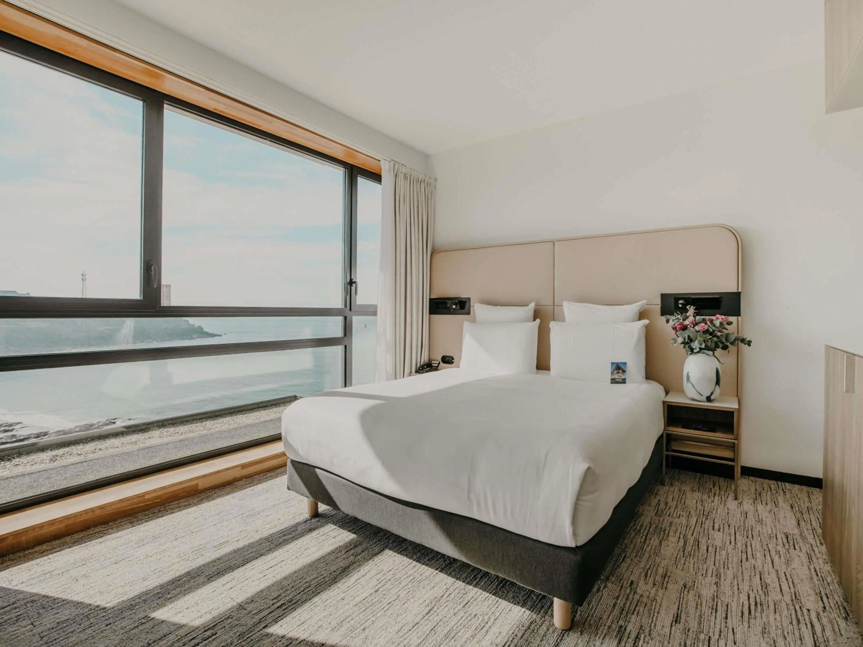 Bedroom, Bed in Sainte-Barbe Hotel & Spa Le Conquet - MGallery Collection