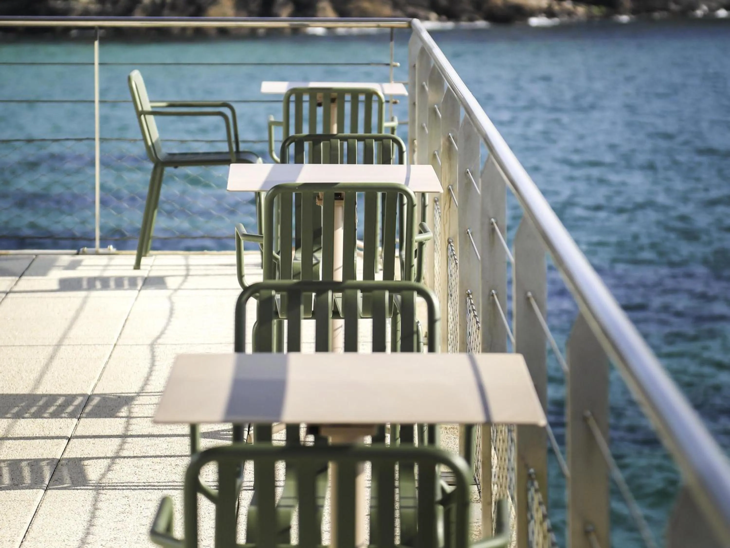 Lounge or bar in Sainte-Barbe Hotel & Spa Le Conquet - MGallery Collection