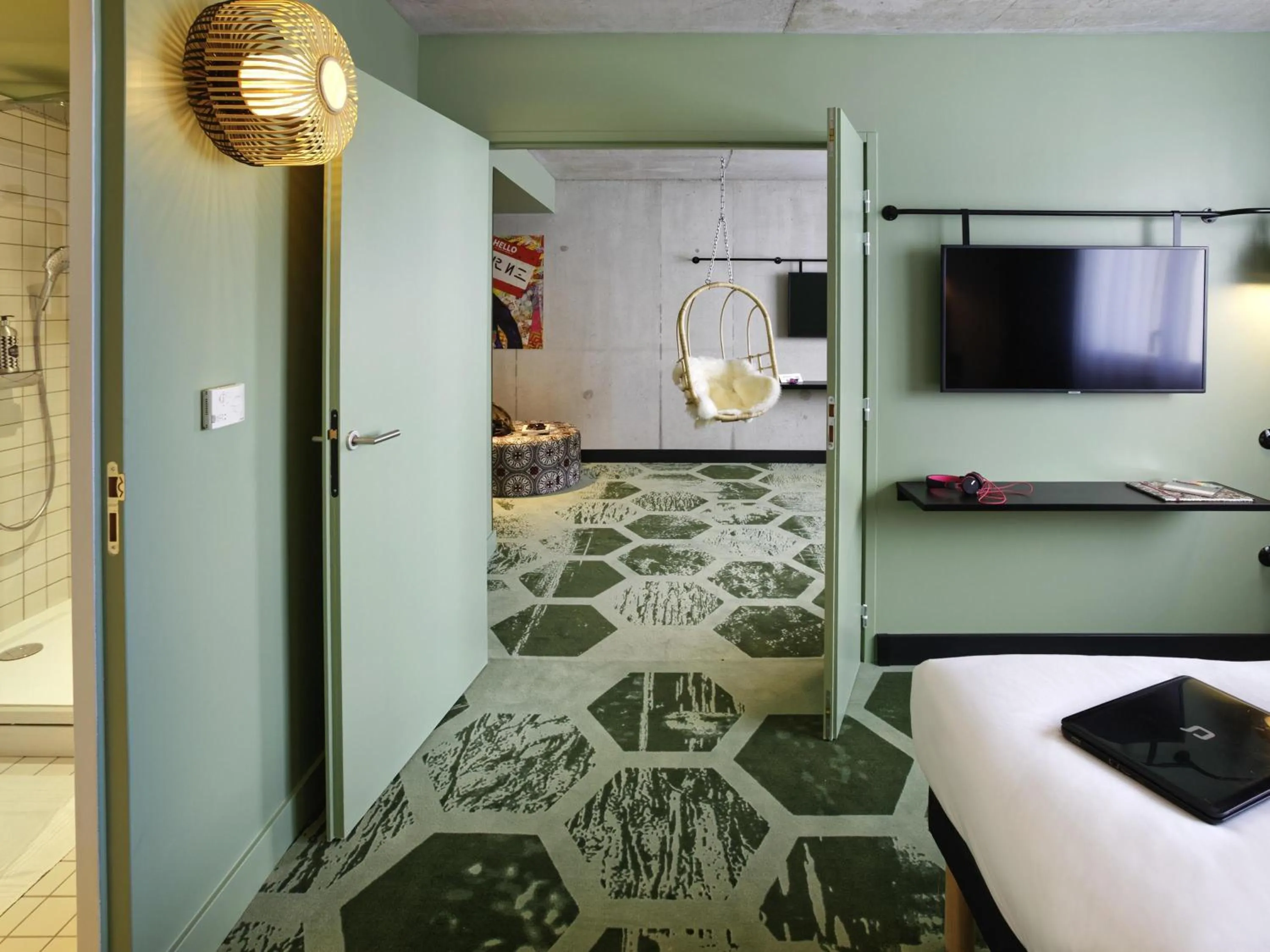 Bedroom, Bed in ibis Styles Amiens Centre