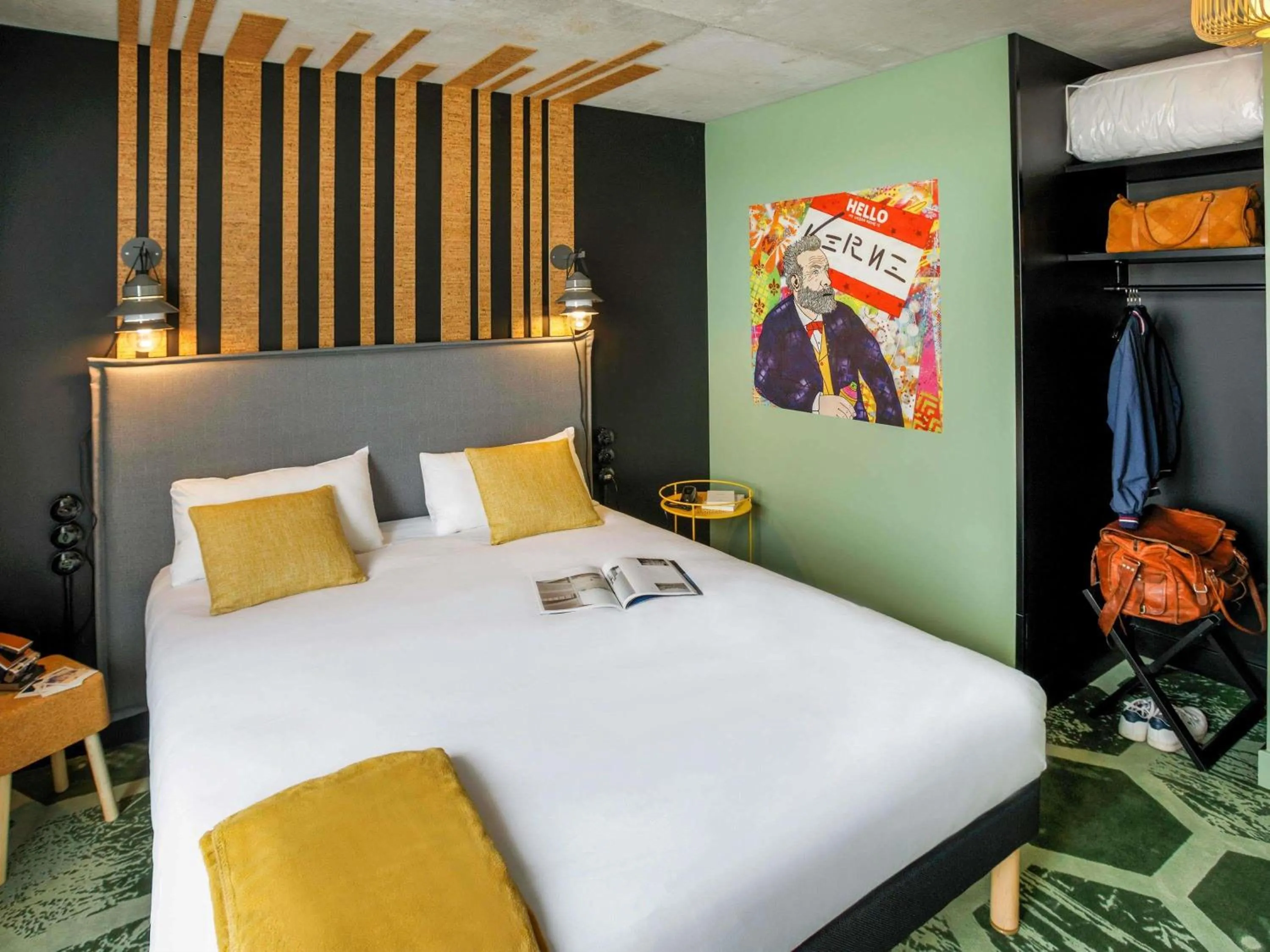 Bedroom, Bed in ibis Styles Amiens Centre