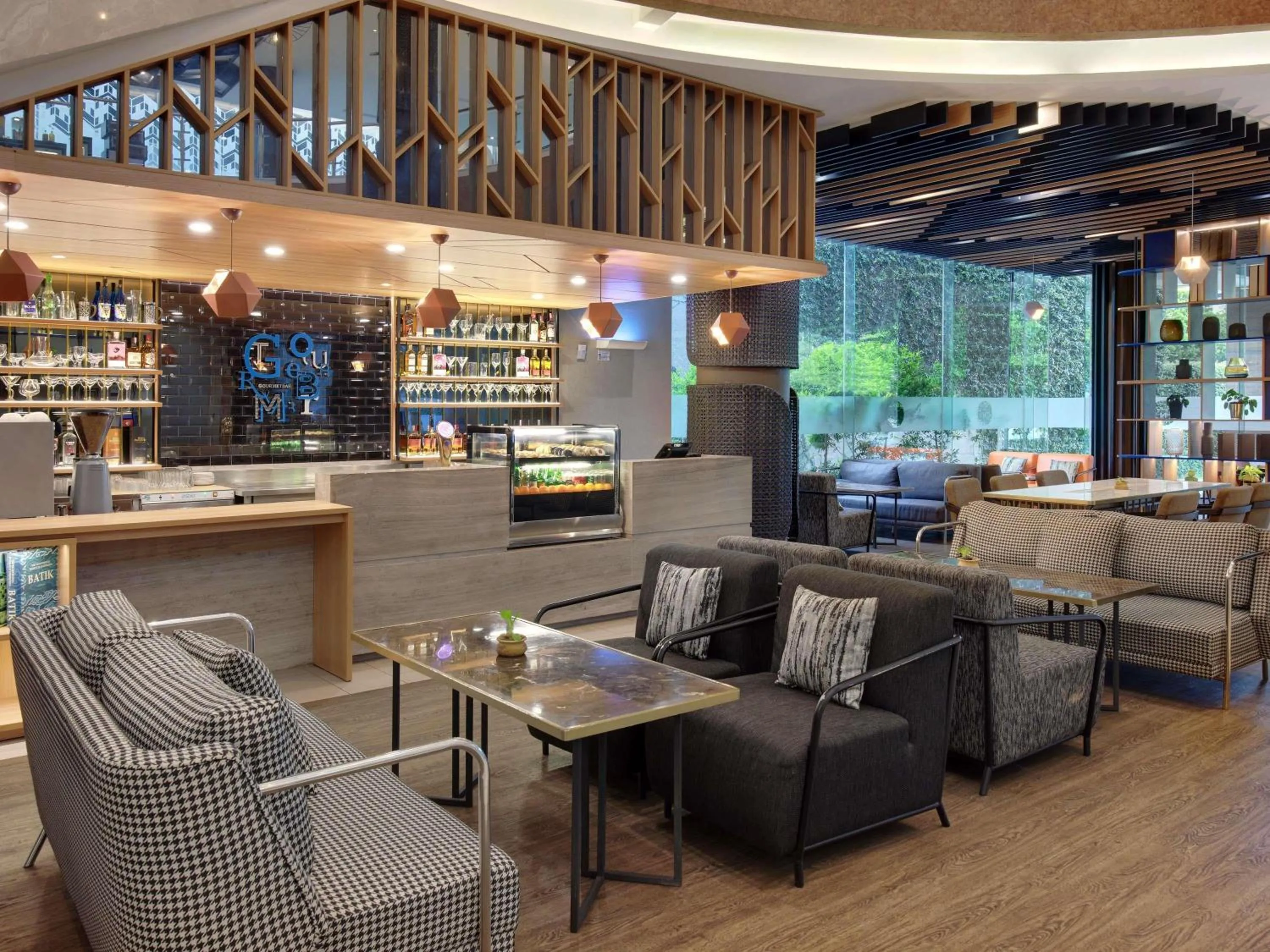 Lounge or bar in Novotel Jakarta Cikini