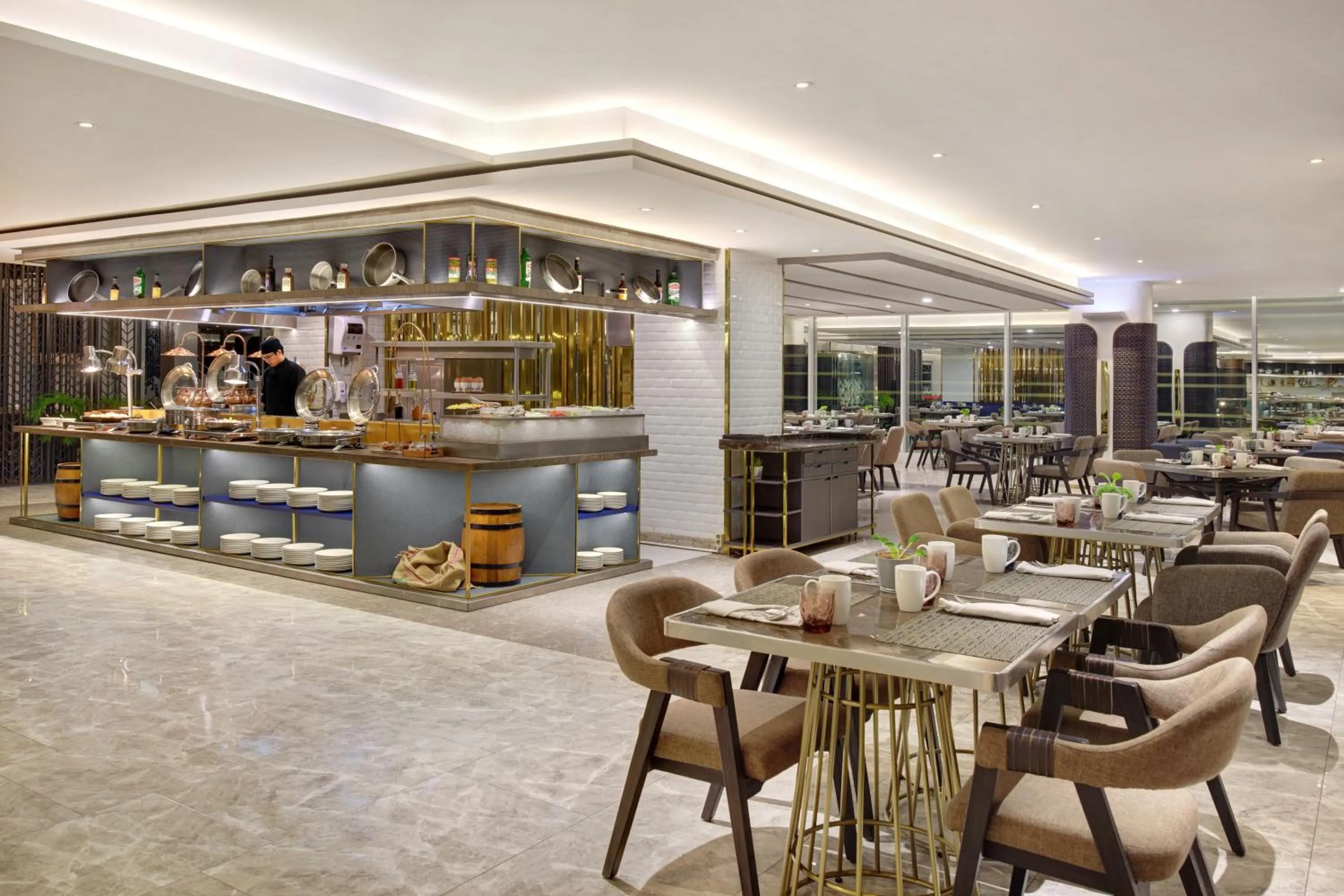 Restaurant/places to eat in Novotel Jakarta Cikini