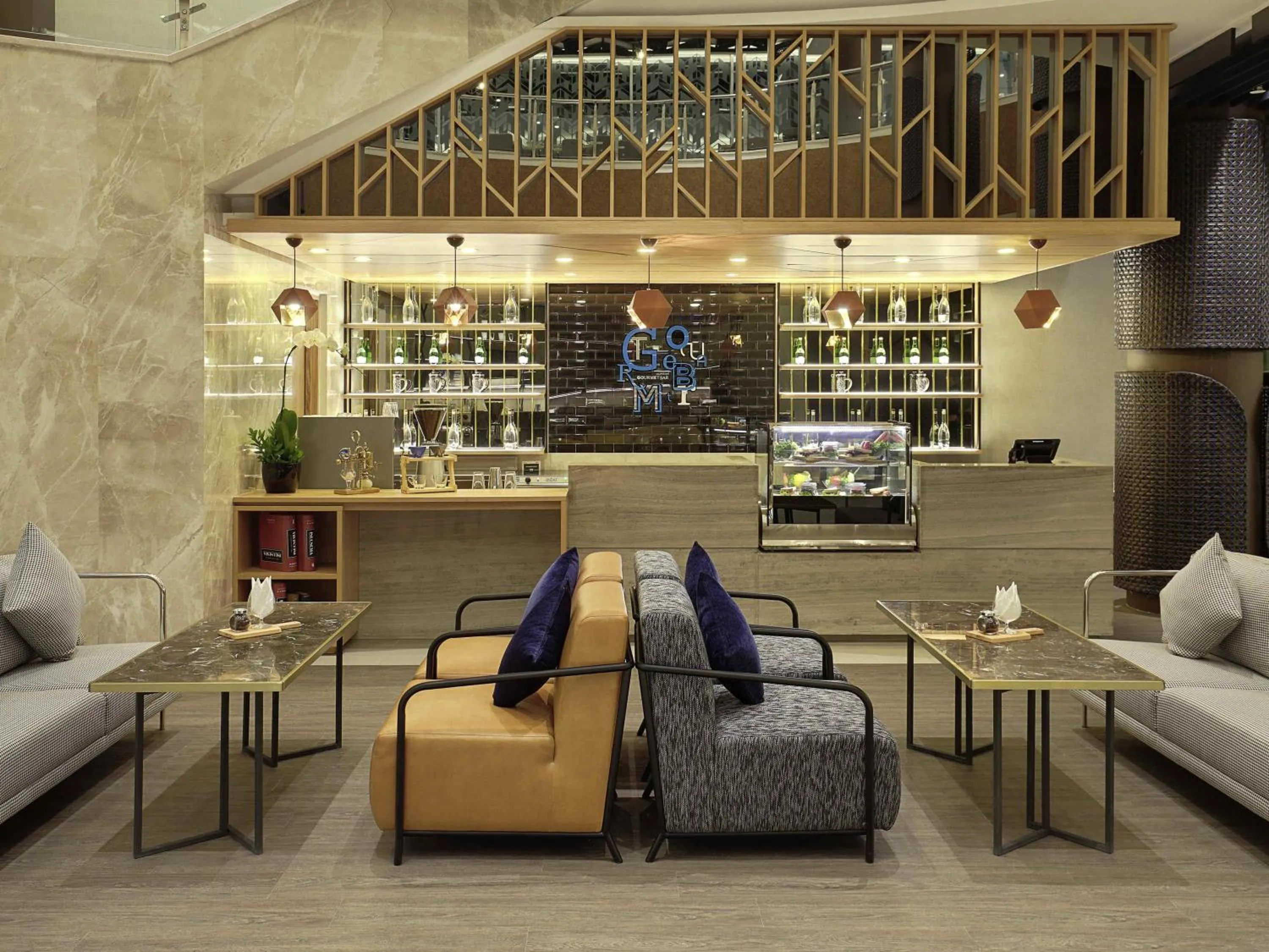 Restaurant/places to eat in Novotel Jakarta Cikini