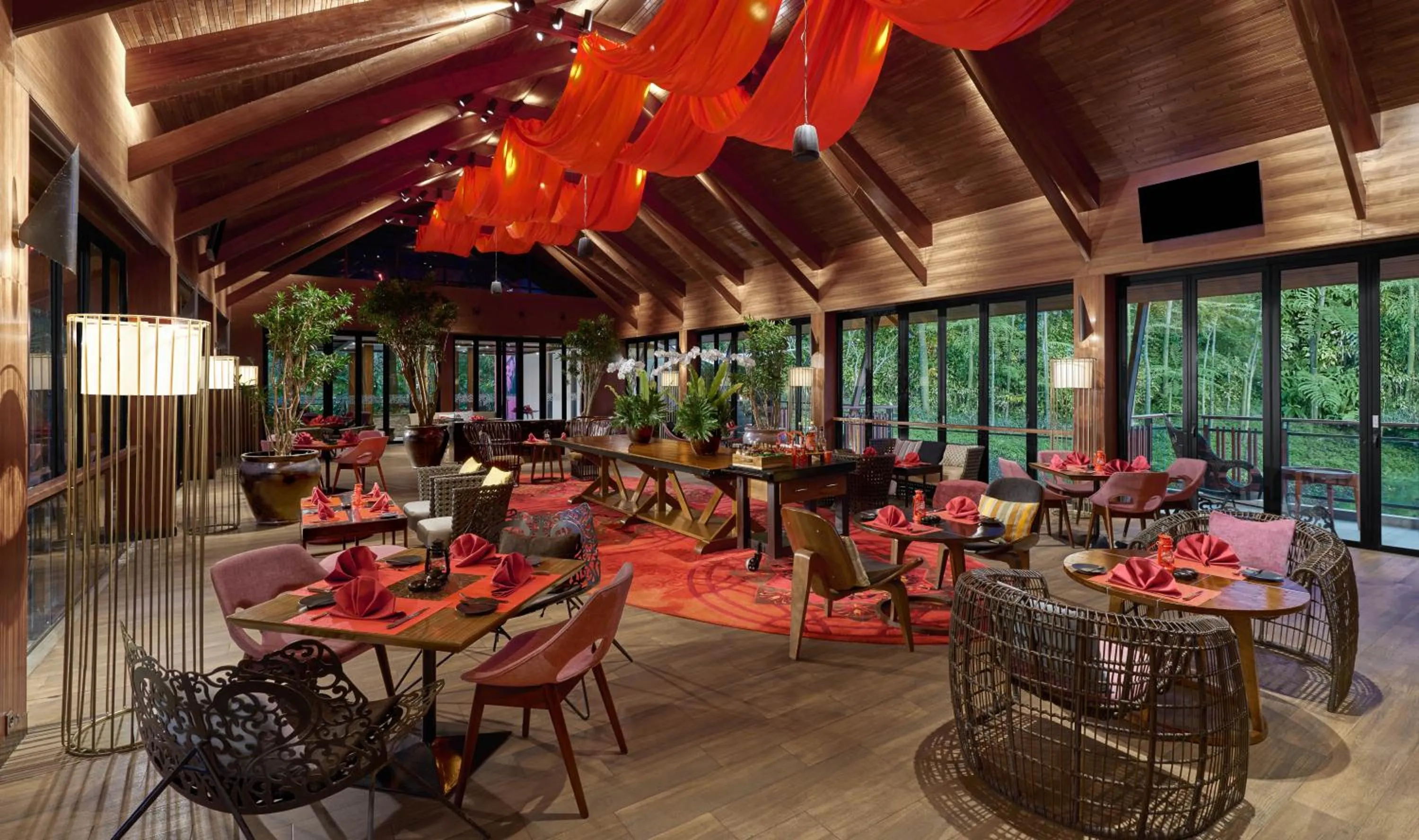 Restaurant/places to eat in Pullman Ciawi Vimala Hills Resort