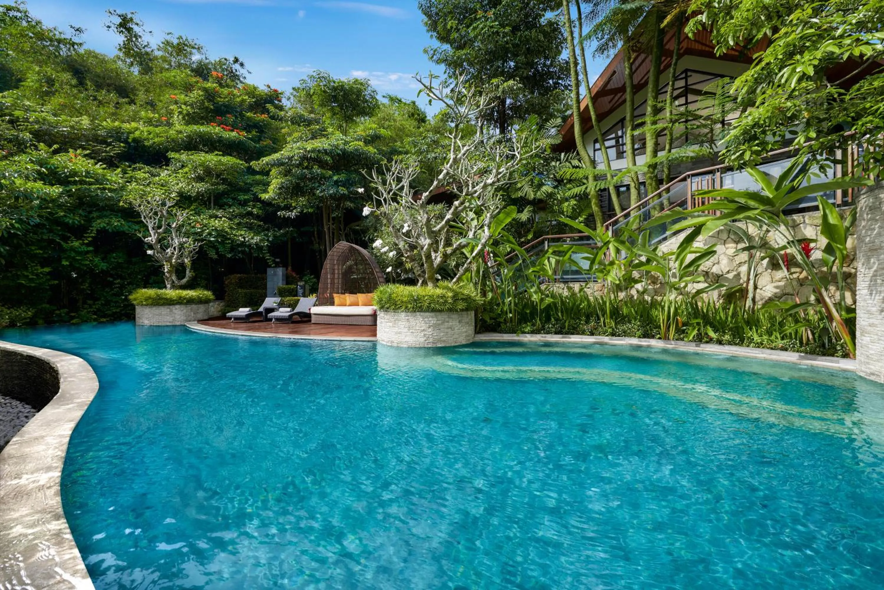 Swimming pool in Pullman Ciawi Vimala Hills Resort