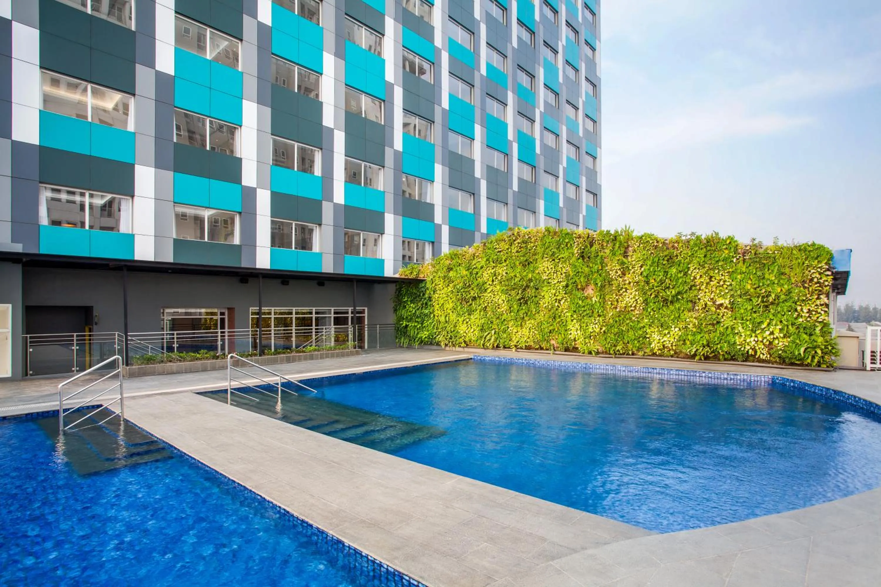 Property building in ibis Styles Bekasi Jatibening