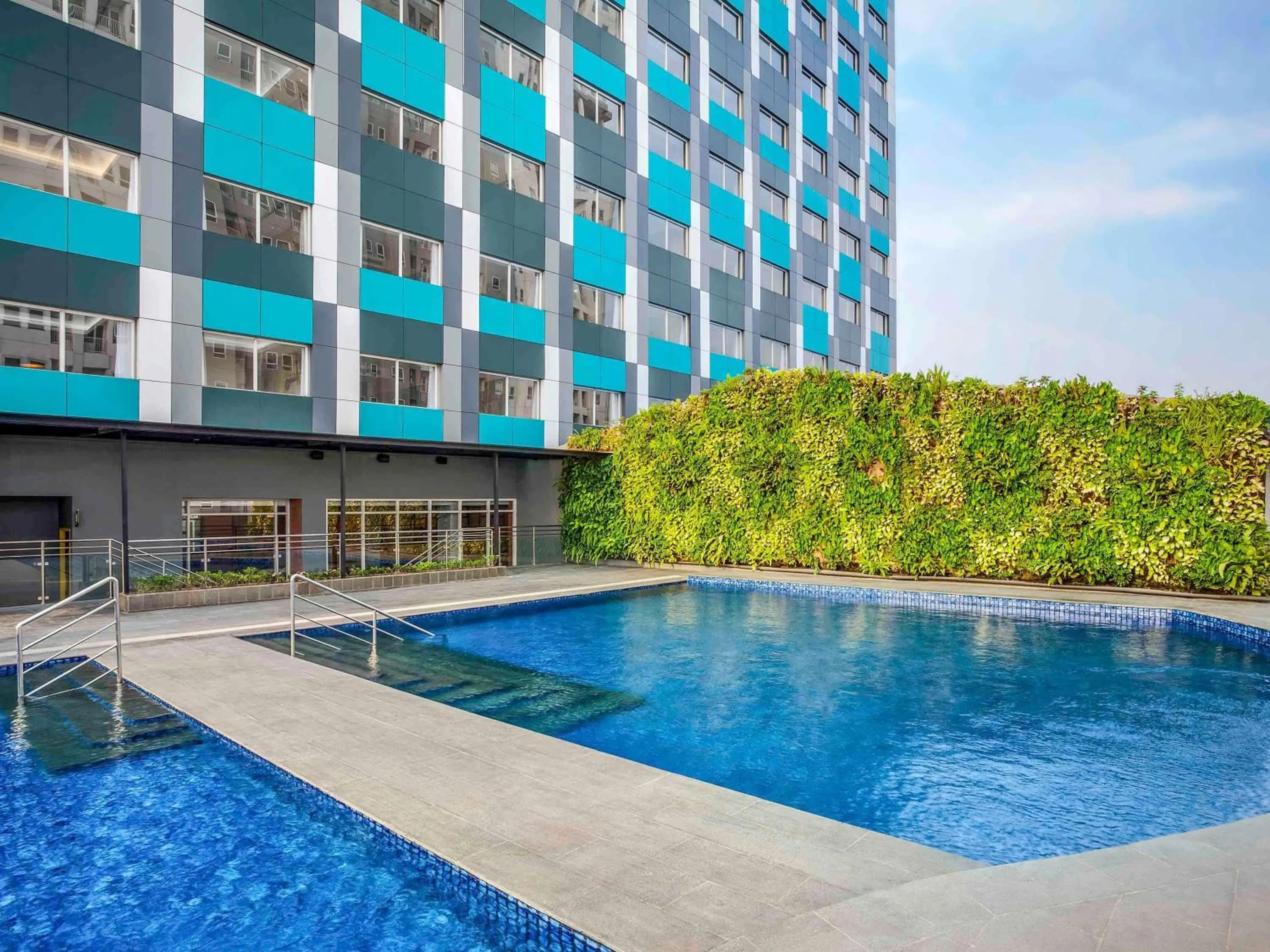 Property building in ibis Styles Bekasi Jatibening