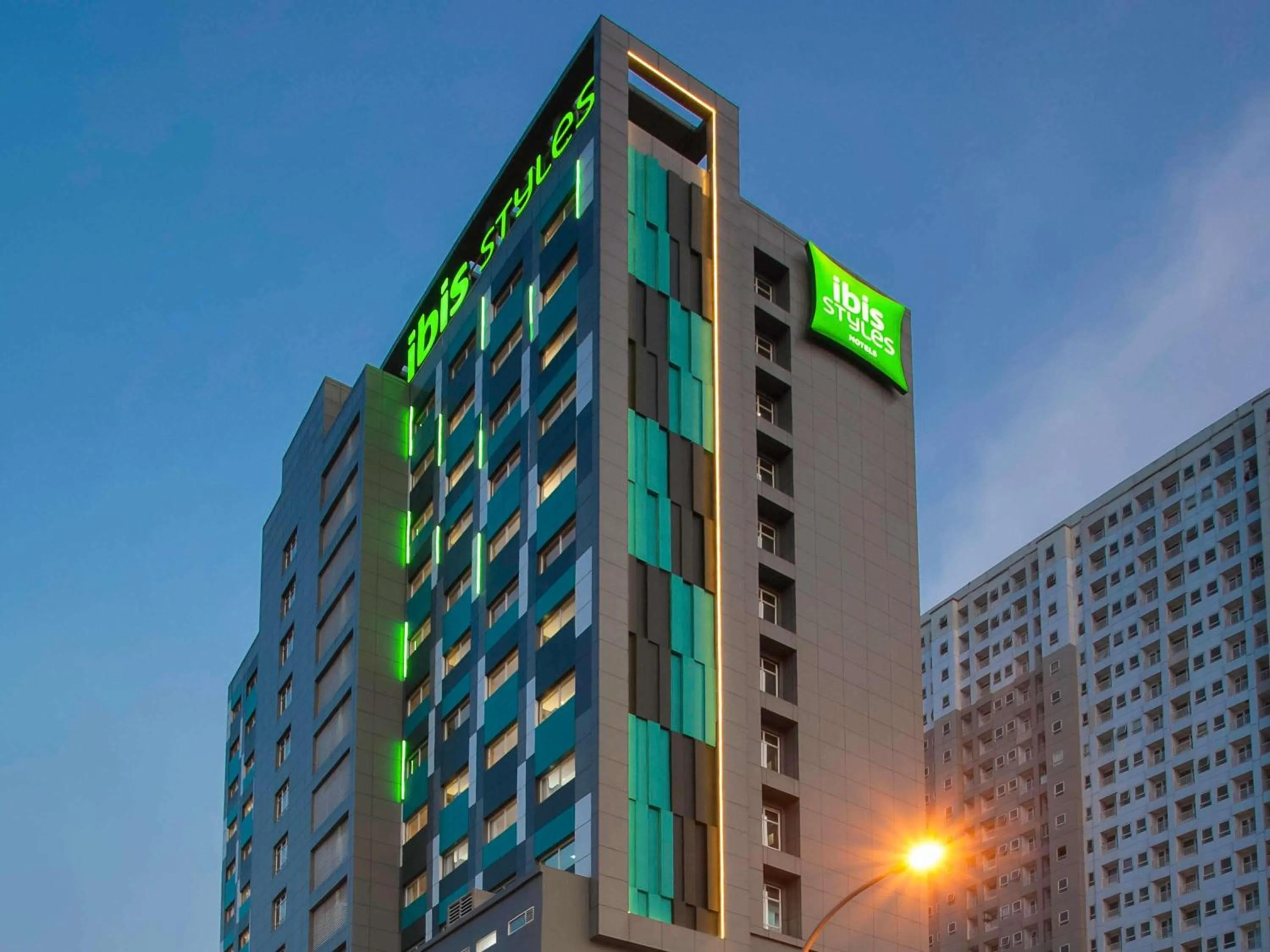 Property building in ibis Styles Bekasi Jatibening