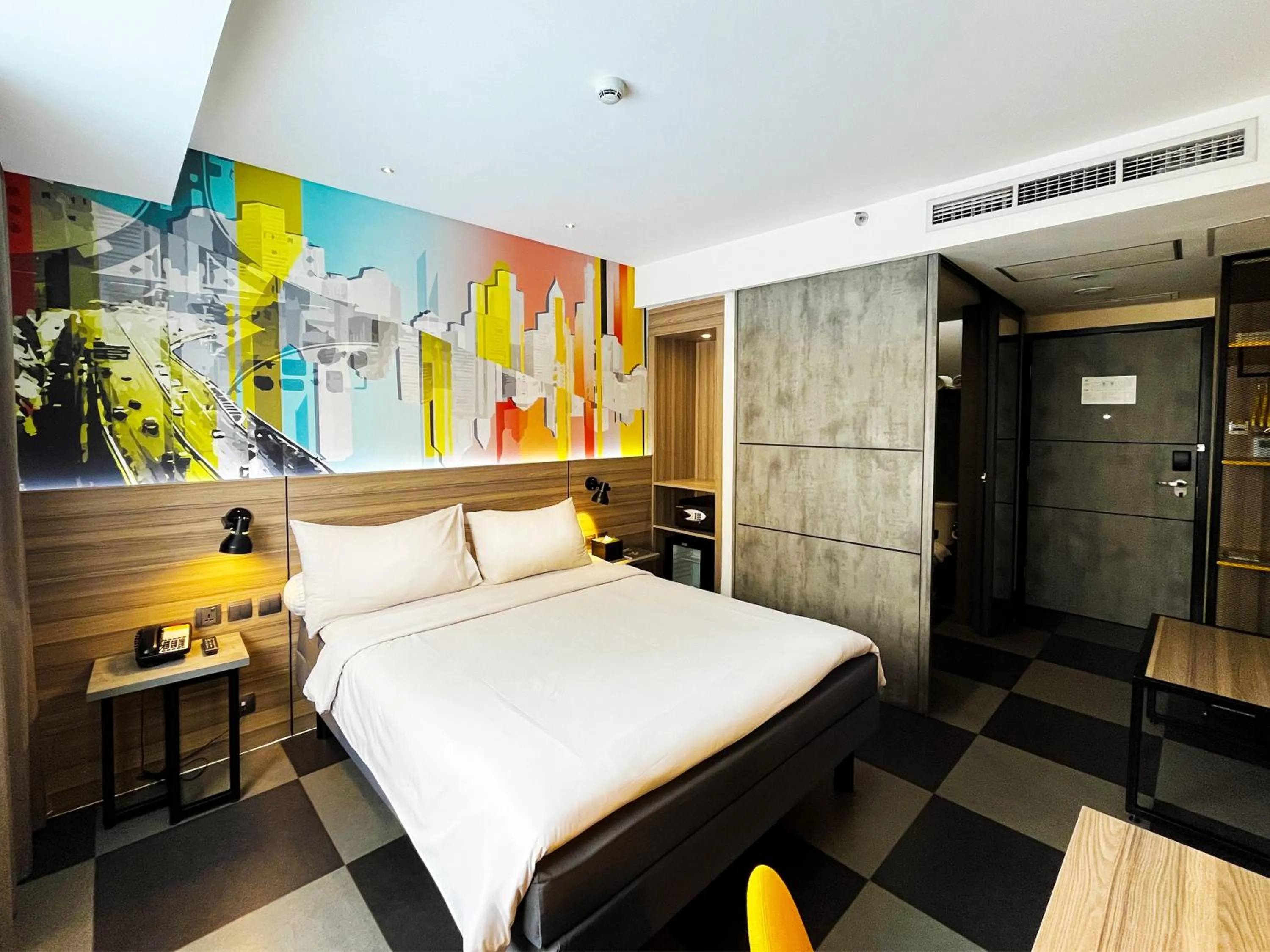 Bed in ibis Styles Bekasi Jatibening