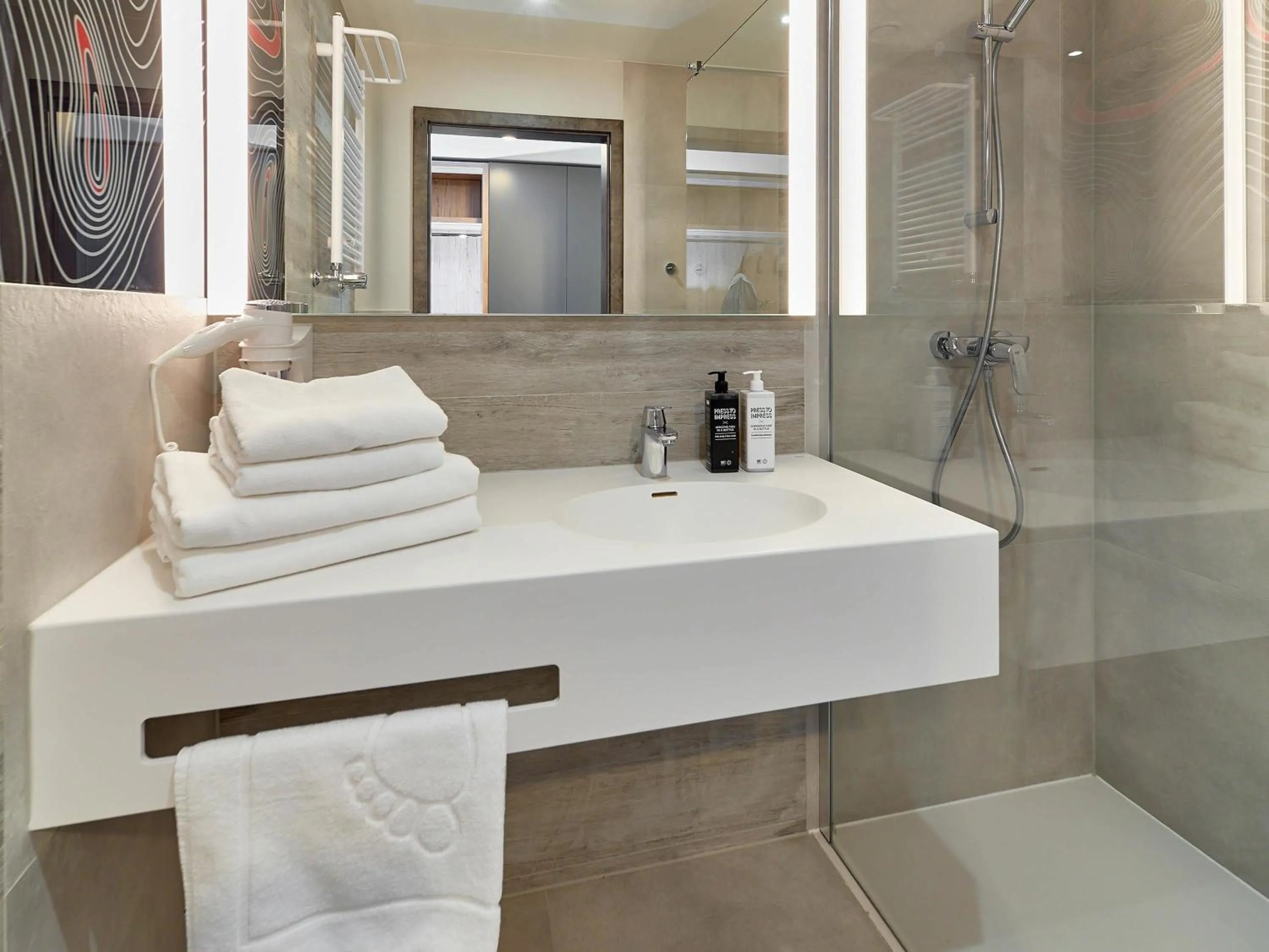 Bedroom in ibis Styles Nowy Targ