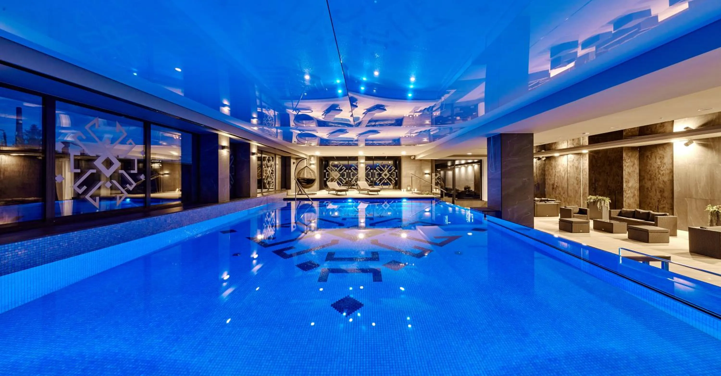 Swimming pool in ibis Styles Nowy Targ