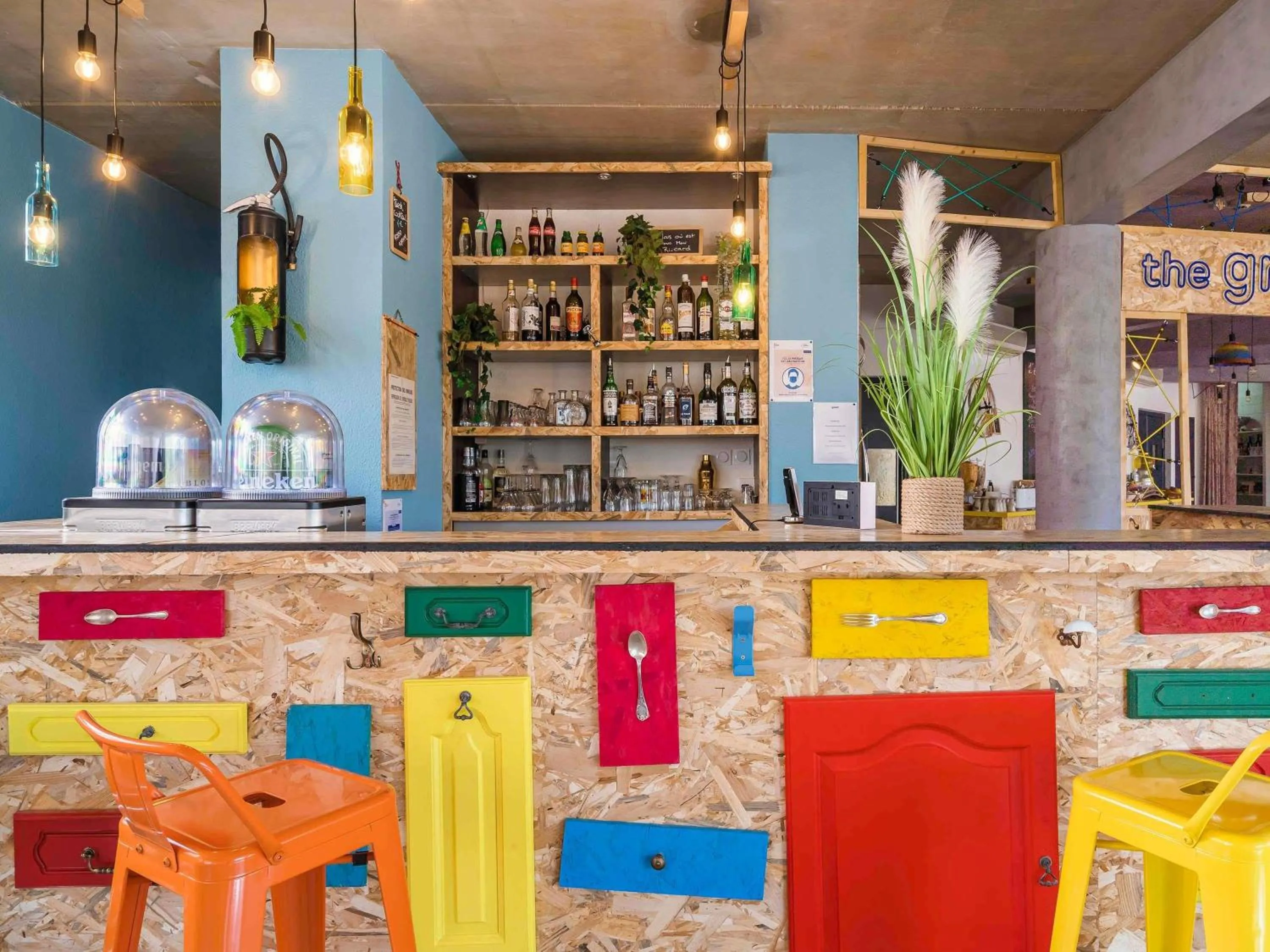 Lounge or bar in greet Hotel Bordeaux Aeroport