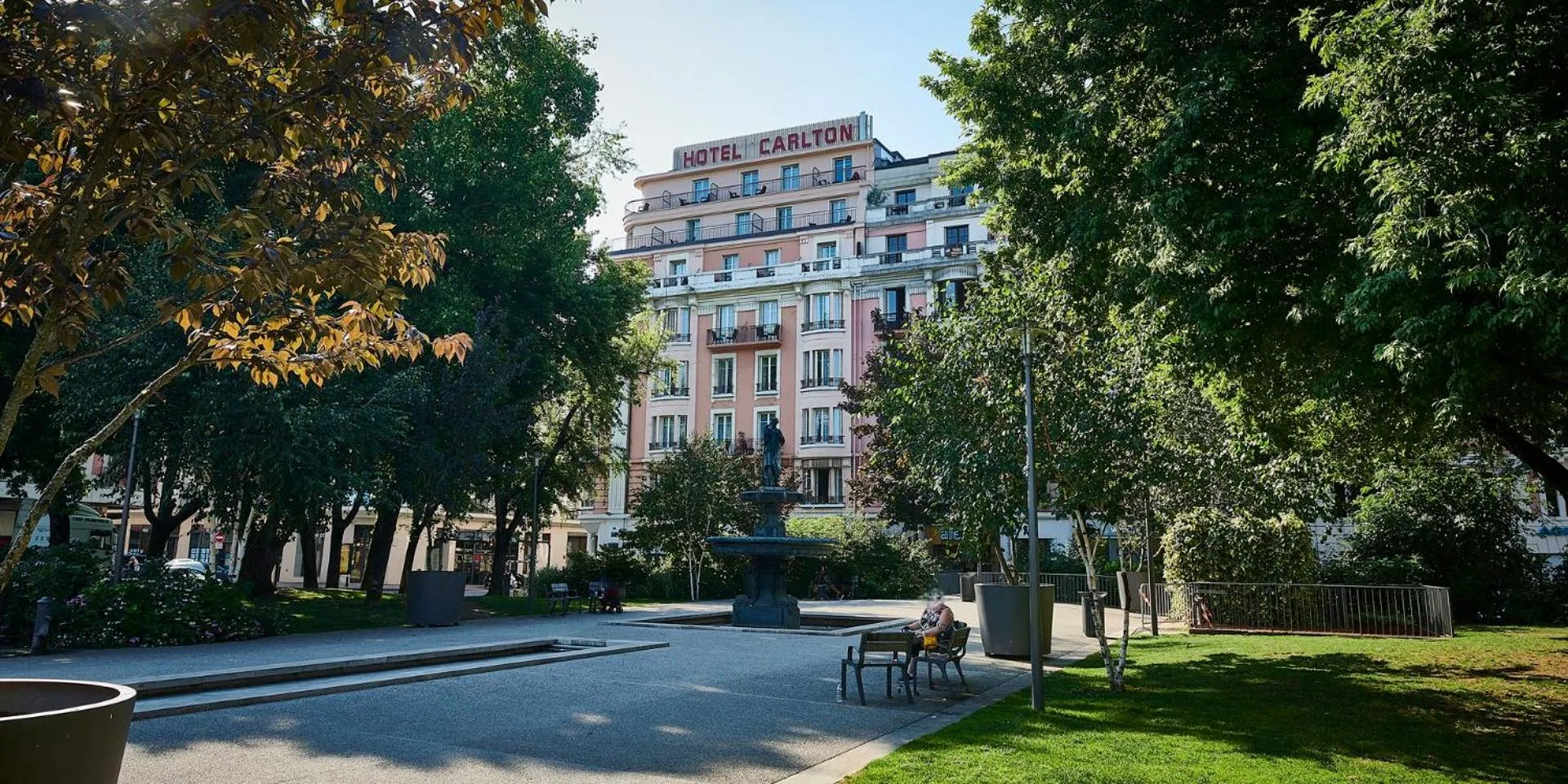 Facade/entrance in Best Western Plus Hotel Carlton Annecy