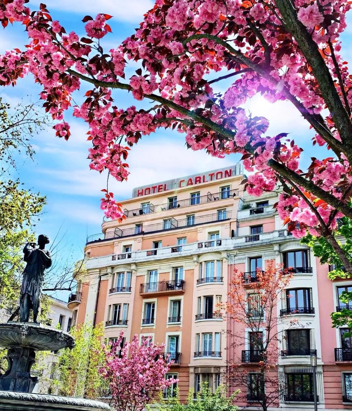 Facade/entrance in Best Western Plus Hotel Carlton Annecy