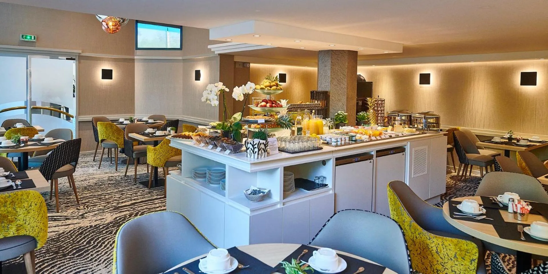 Buffet breakfast in Best Western Plus Hotel Carlton Annecy