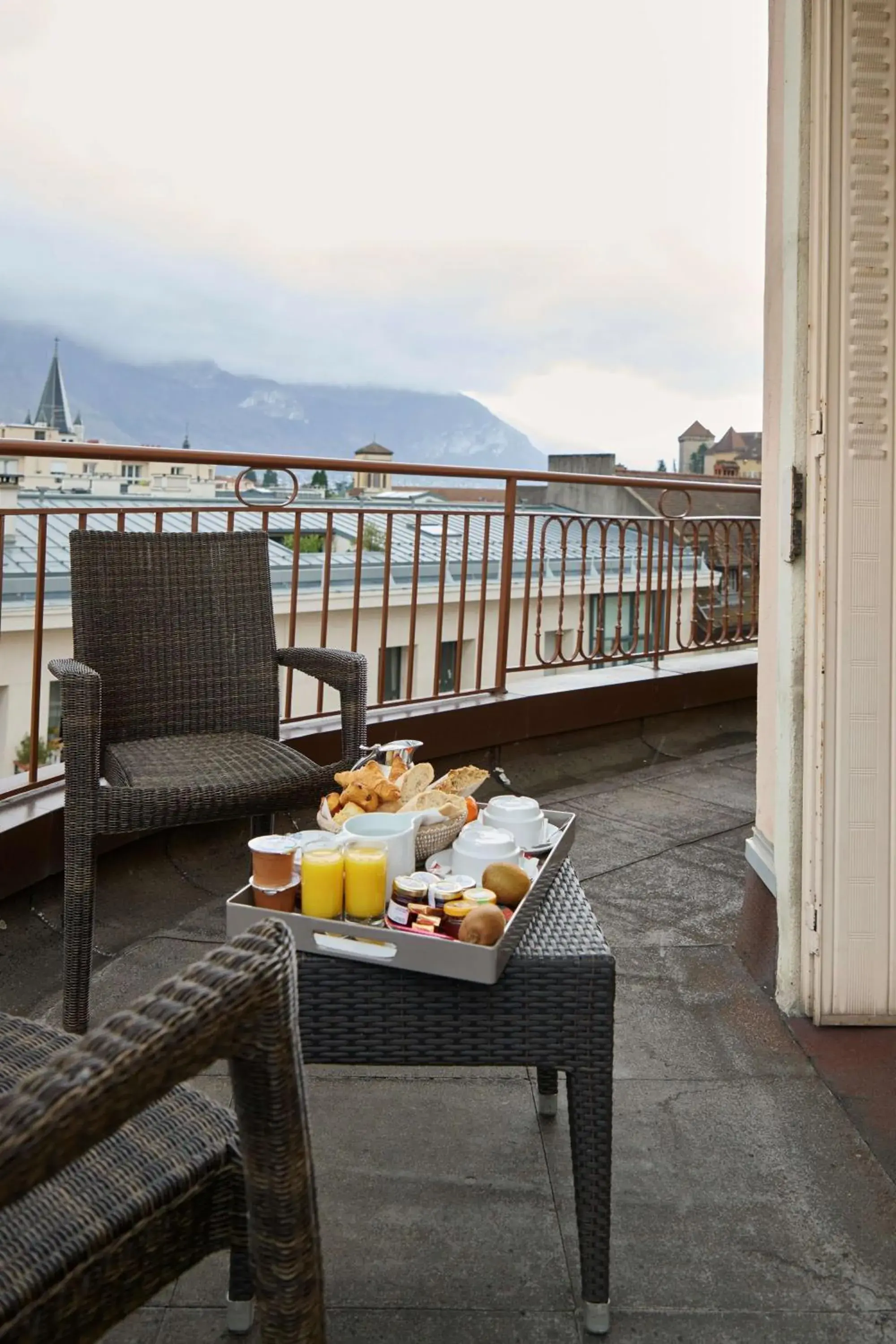 Executive Queen Room with Balcony - Non-Smoking in Best Western Plus Hotel Carlton Annecy Executive Queen Room with Balcony - Non-Smoking in Best Western Plus Hotel Carlton Annecy