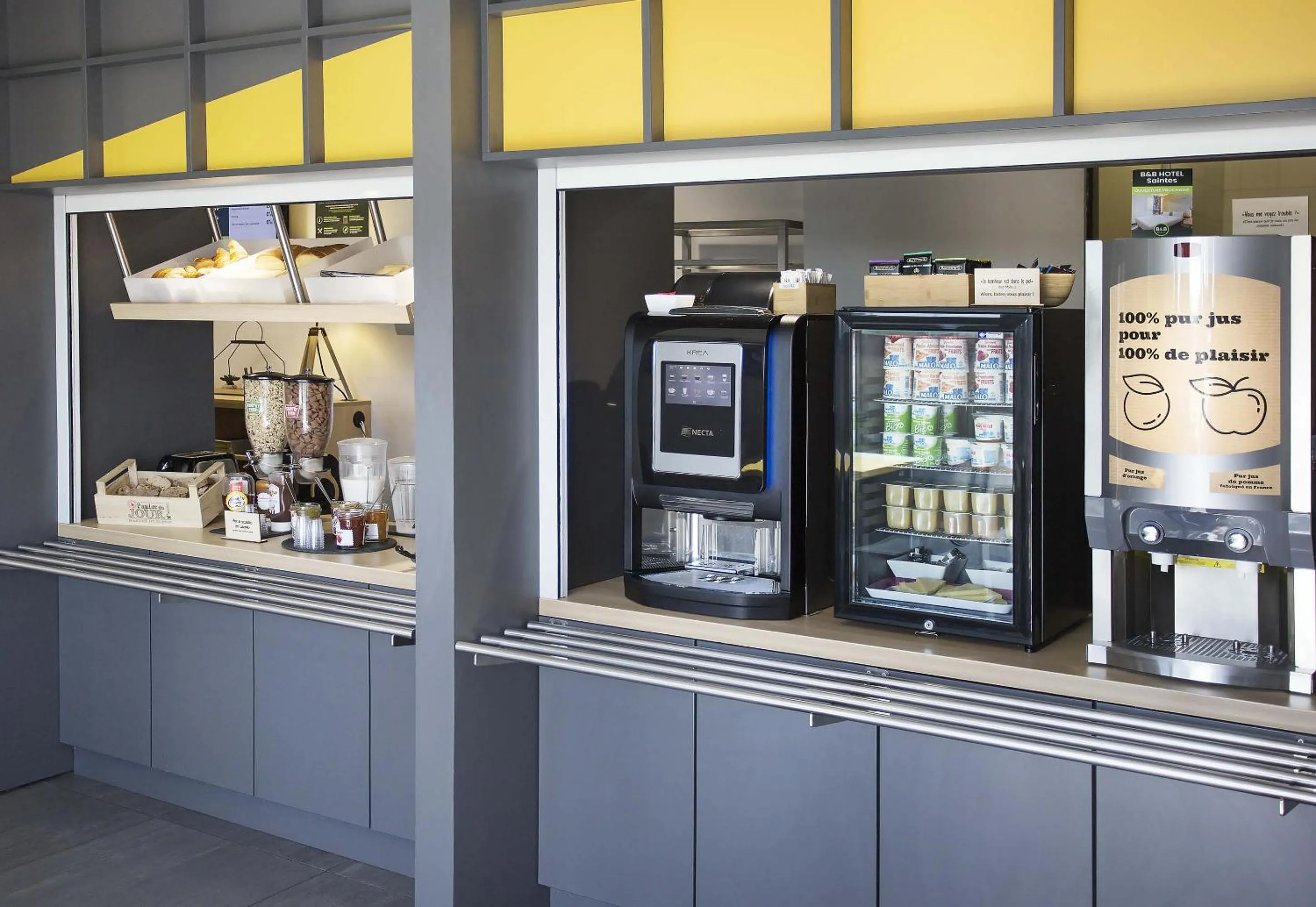 Buffet breakfast in B&B HOTEL Angoulême