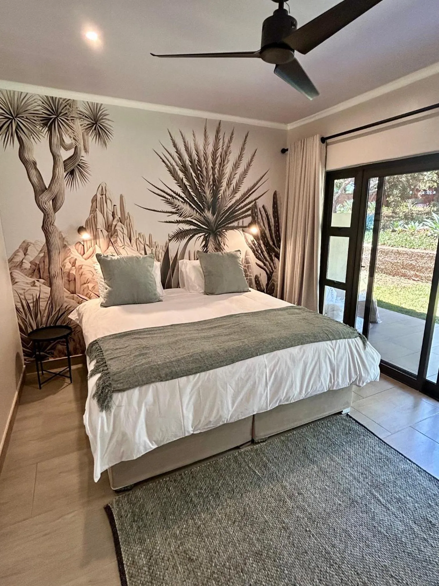 Bed in The Musketeers Lodge