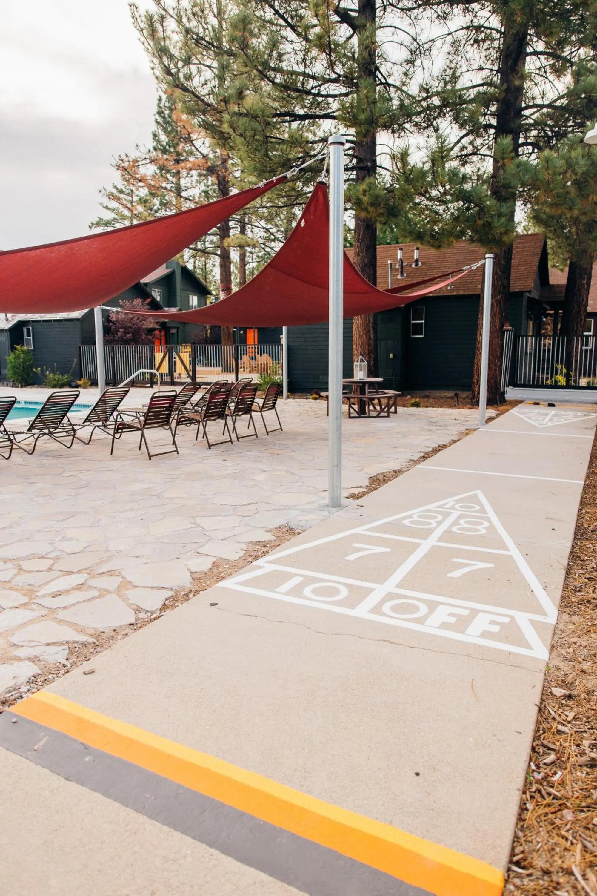 Activities in Noon Lodge