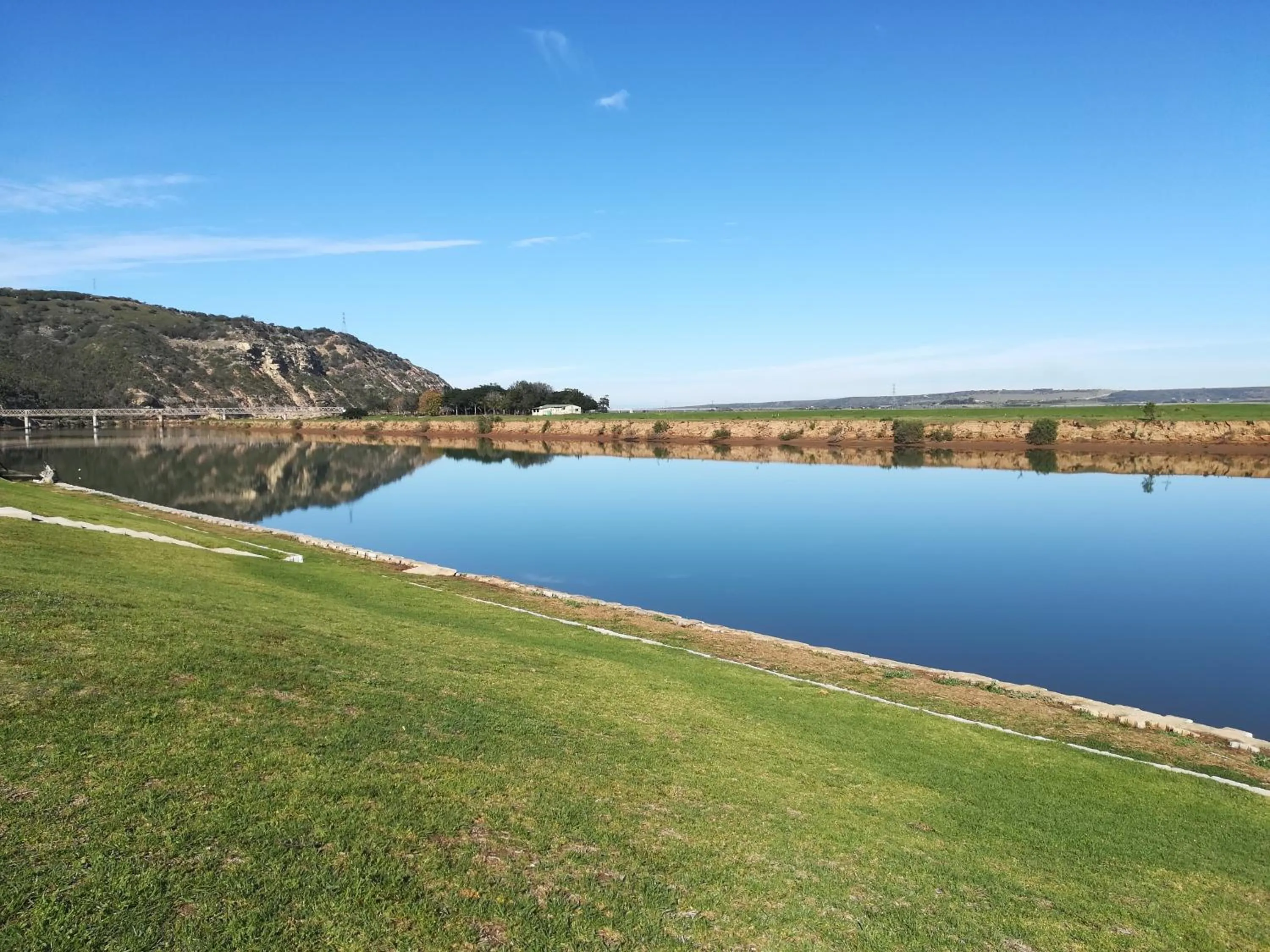 Lake view in The Gamtoos Ferry Hotel