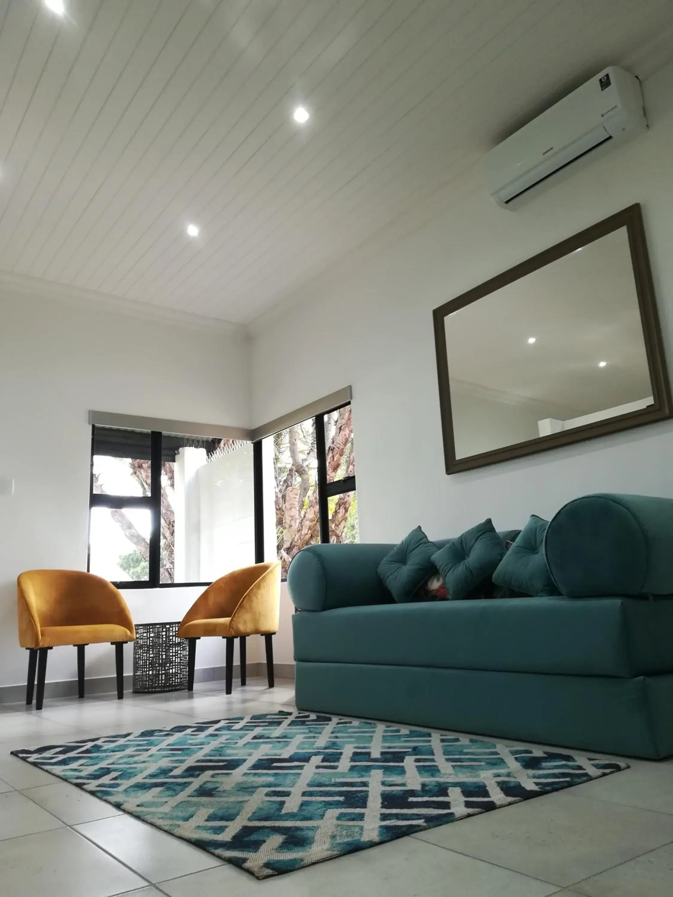 Deluxe Family Room in The Gamtoos Ferry Hotel Deluxe Family Room in The Gamtoos Ferry Hotel