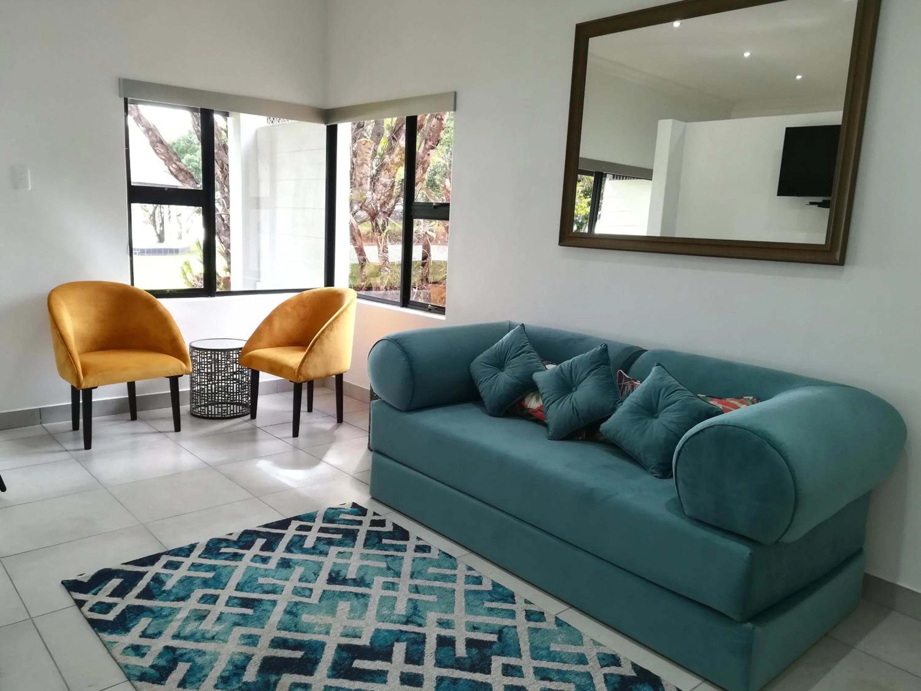 Living room in The Gamtoos Ferry Hotel