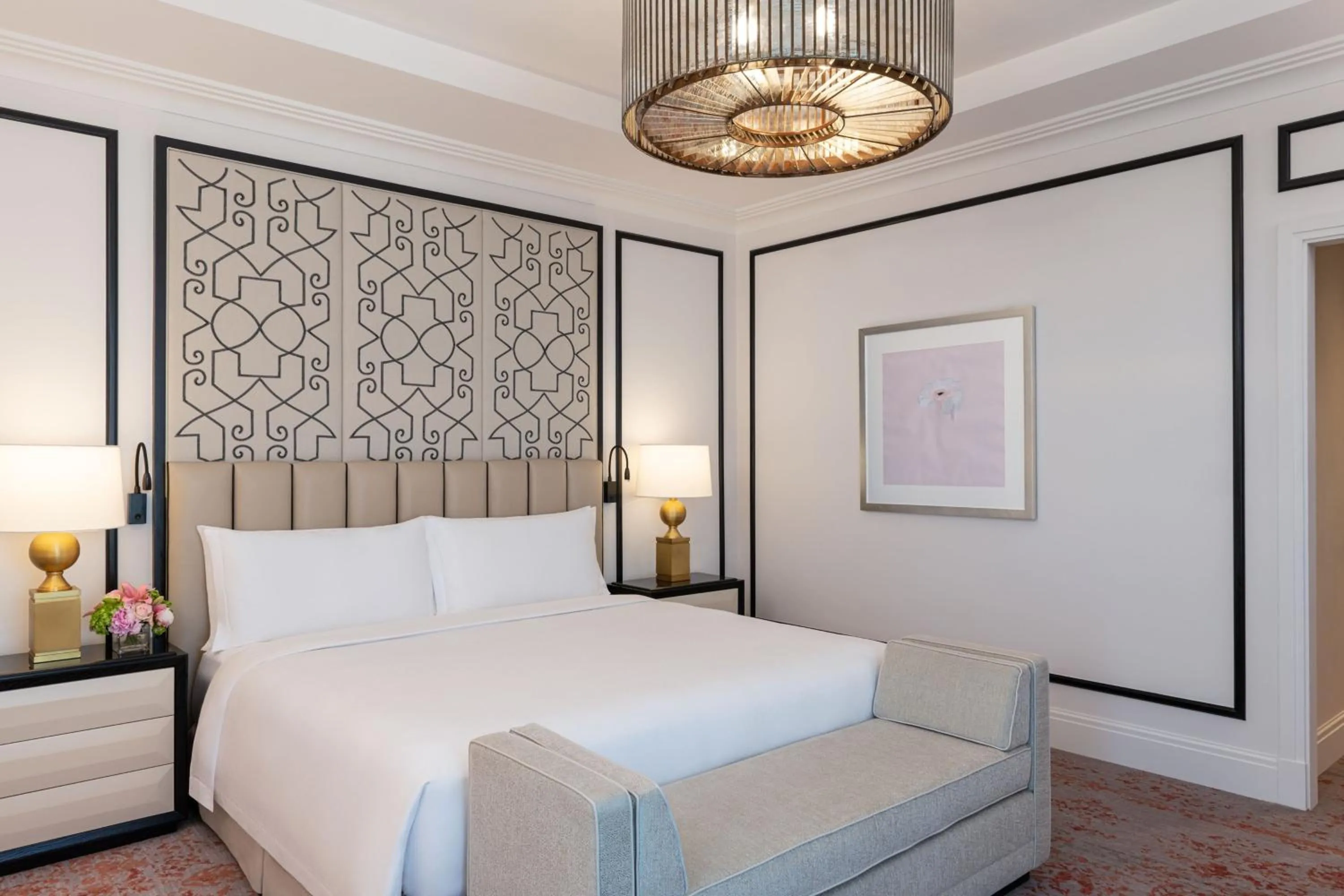 Bedroom, Bed in The St. Regis Amman