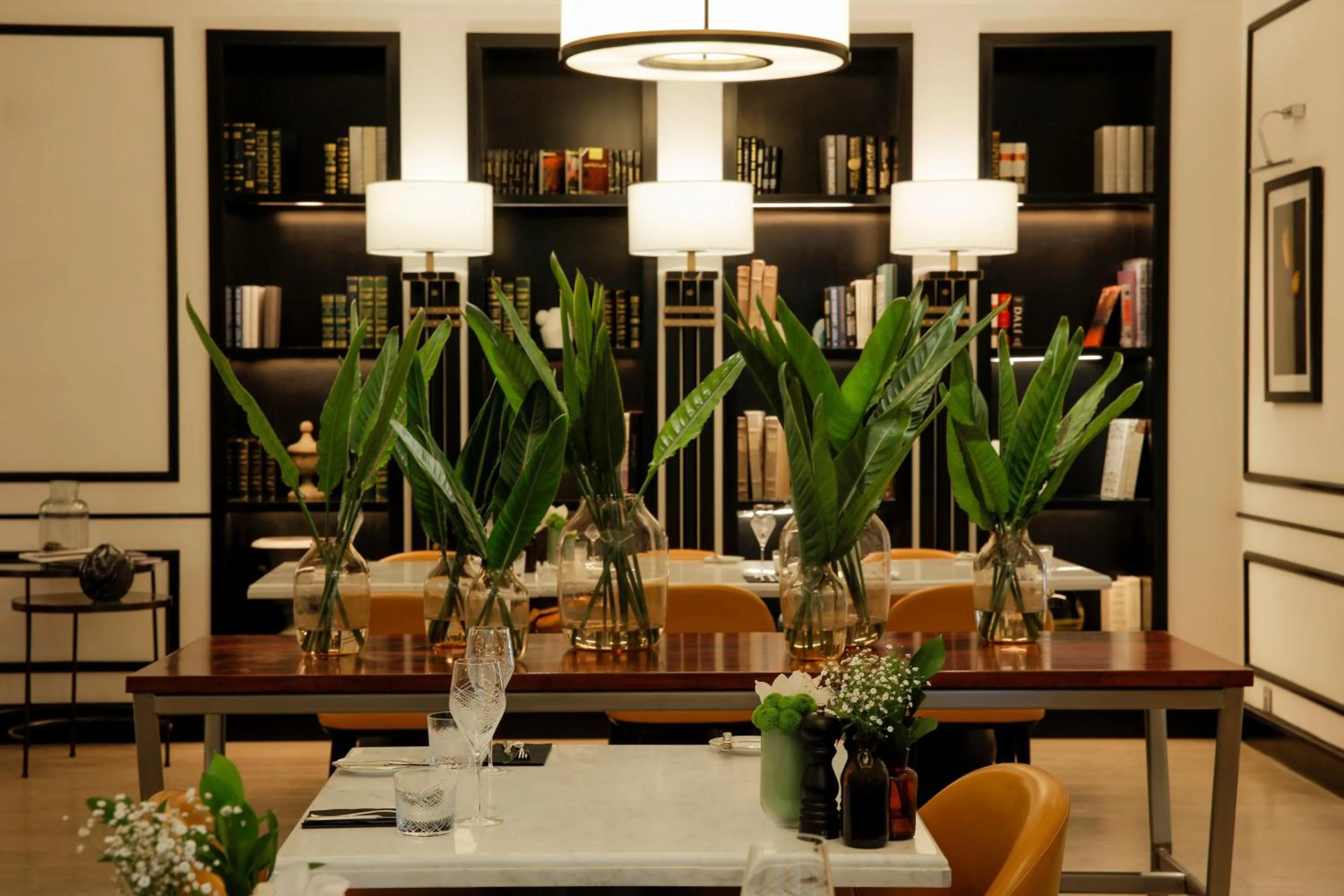 Restaurant/places to eat in The St. Regis Amman