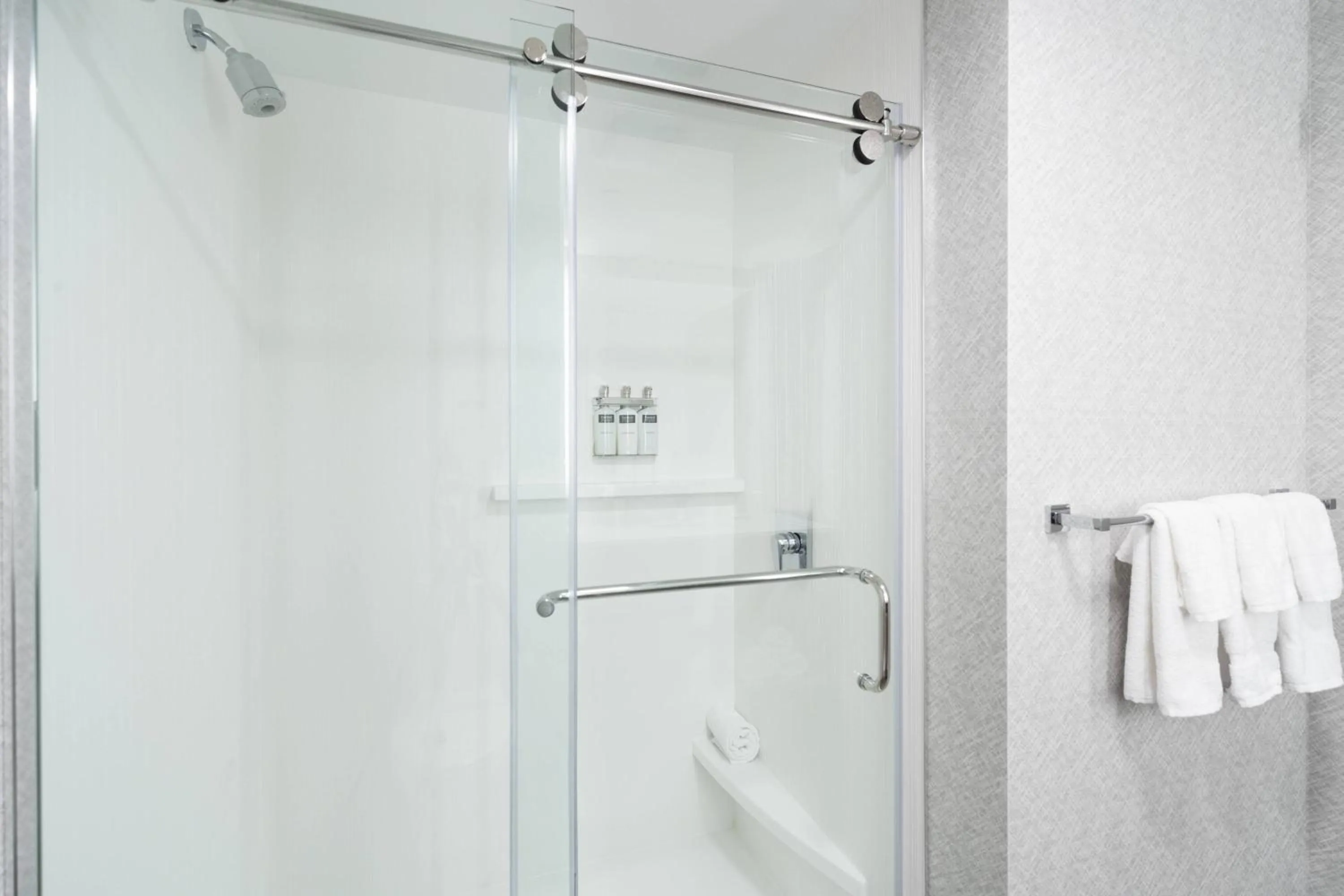 Bathroom in Fairfield Inn & Suites by Marriott Boston Logan Airport/Chelsea