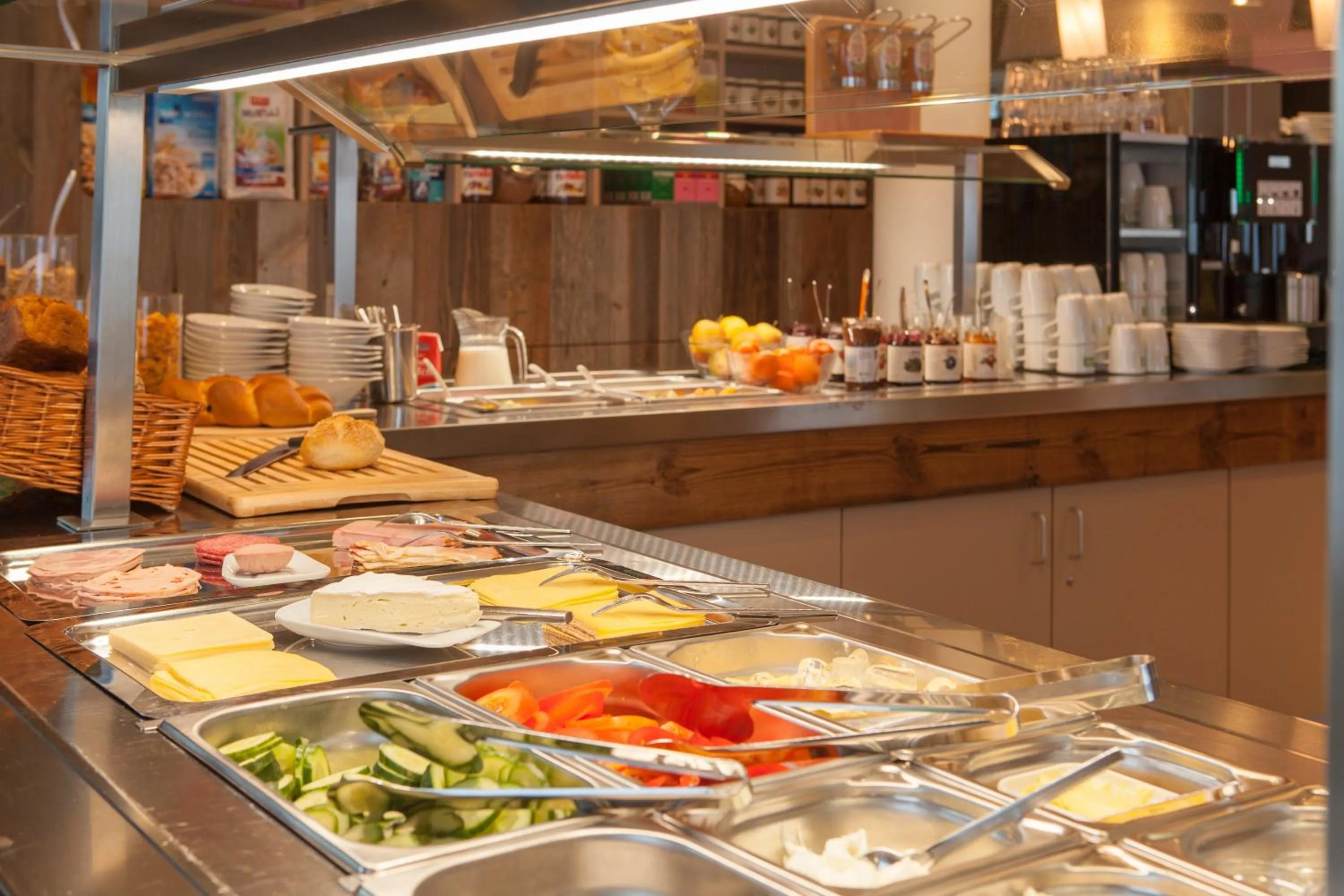 Buffet breakfast in Explorer Hotel Bad Kleinkirchheim