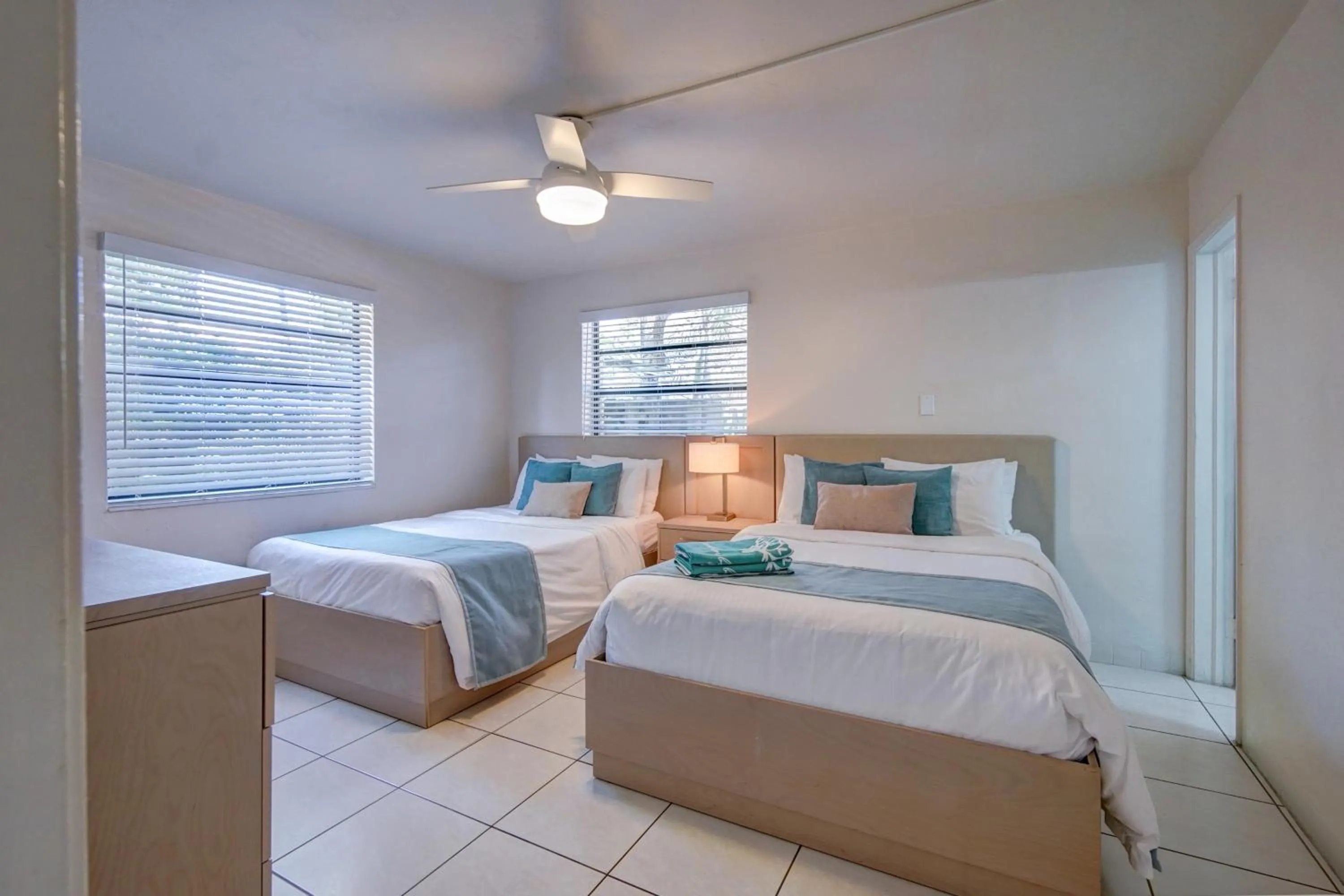 Bedroom, Bed in Sea Garden by the Sea