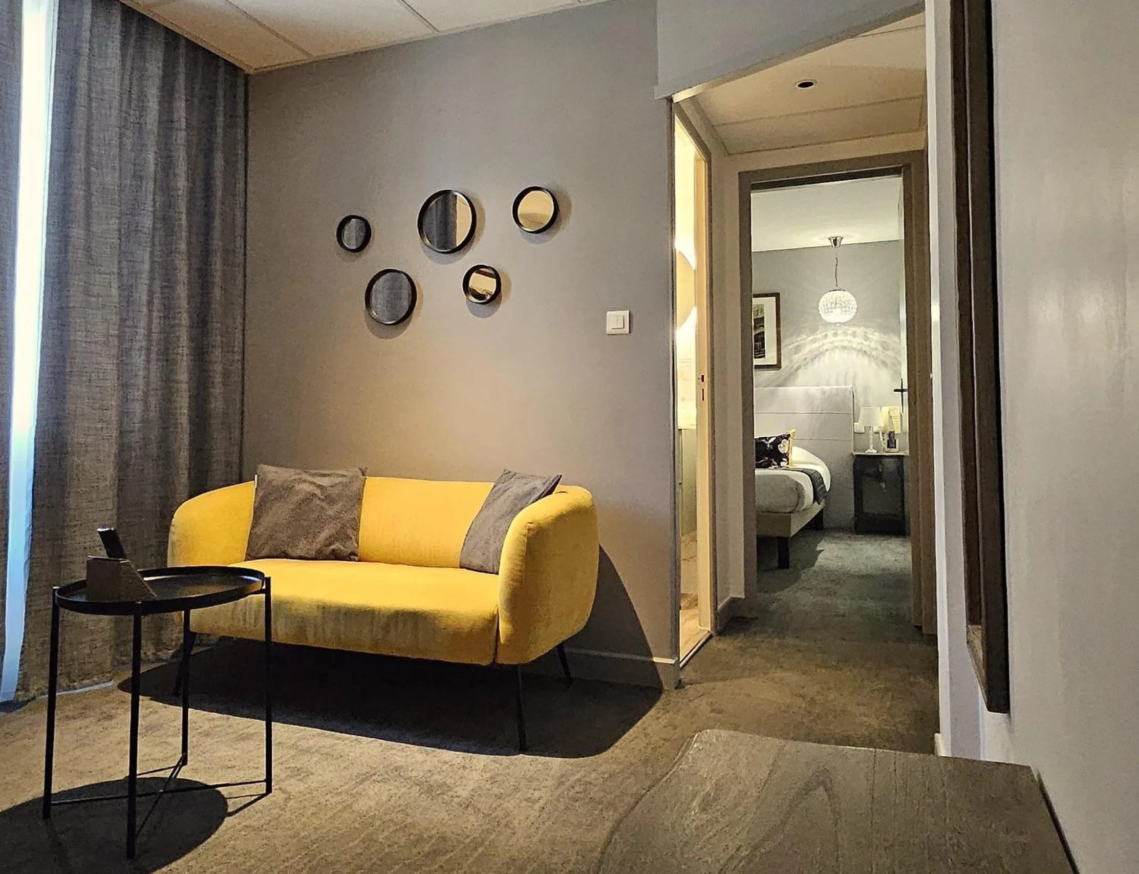 Bed in Brit Hotel Acacias