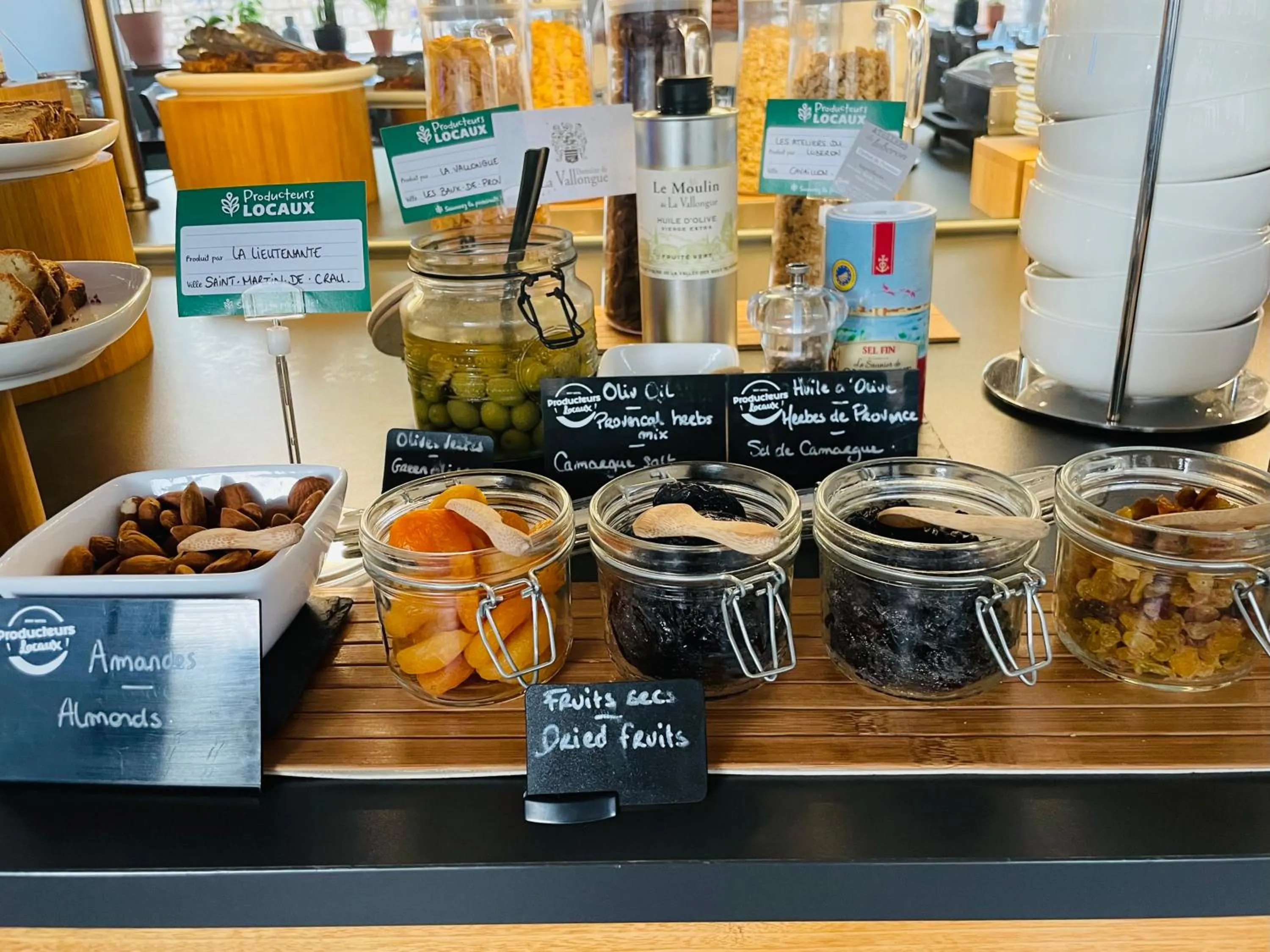 Buffet breakfast in Brit Hotel Acacias