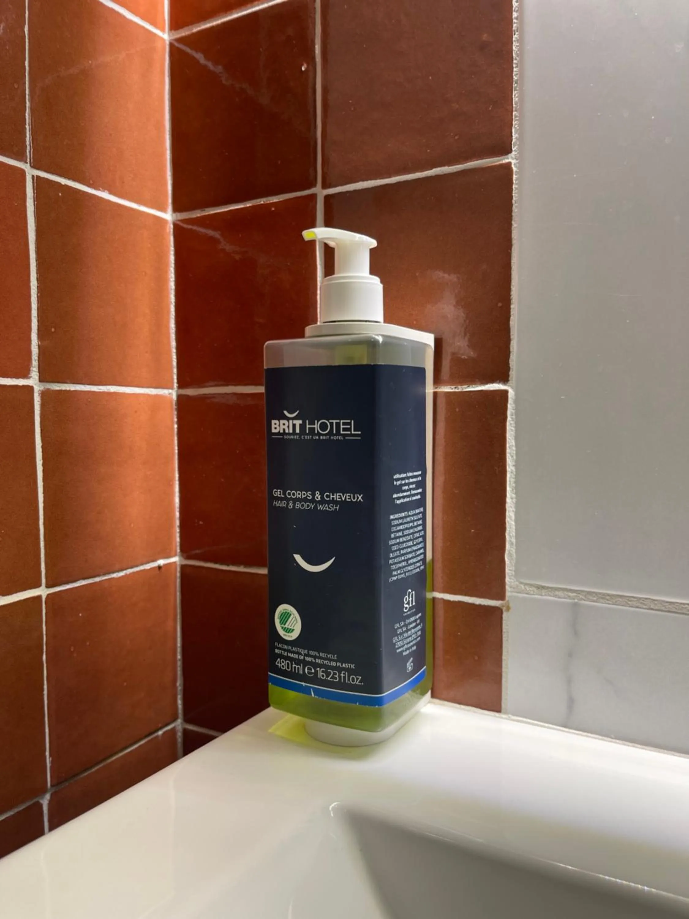 Bathroom in Brit Hotel Acacias