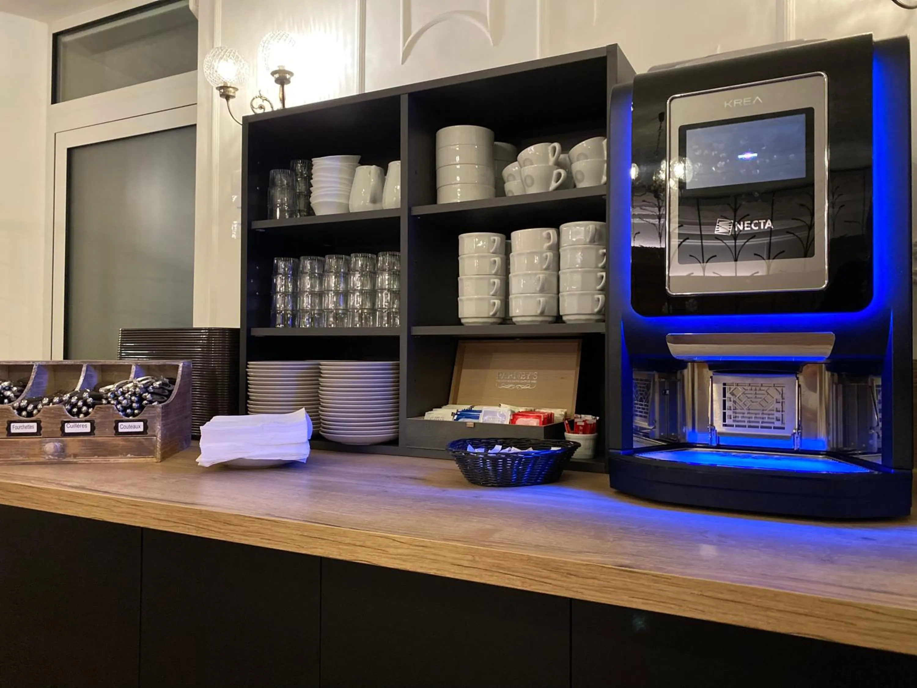 Breakfast in Hotel du Louvre