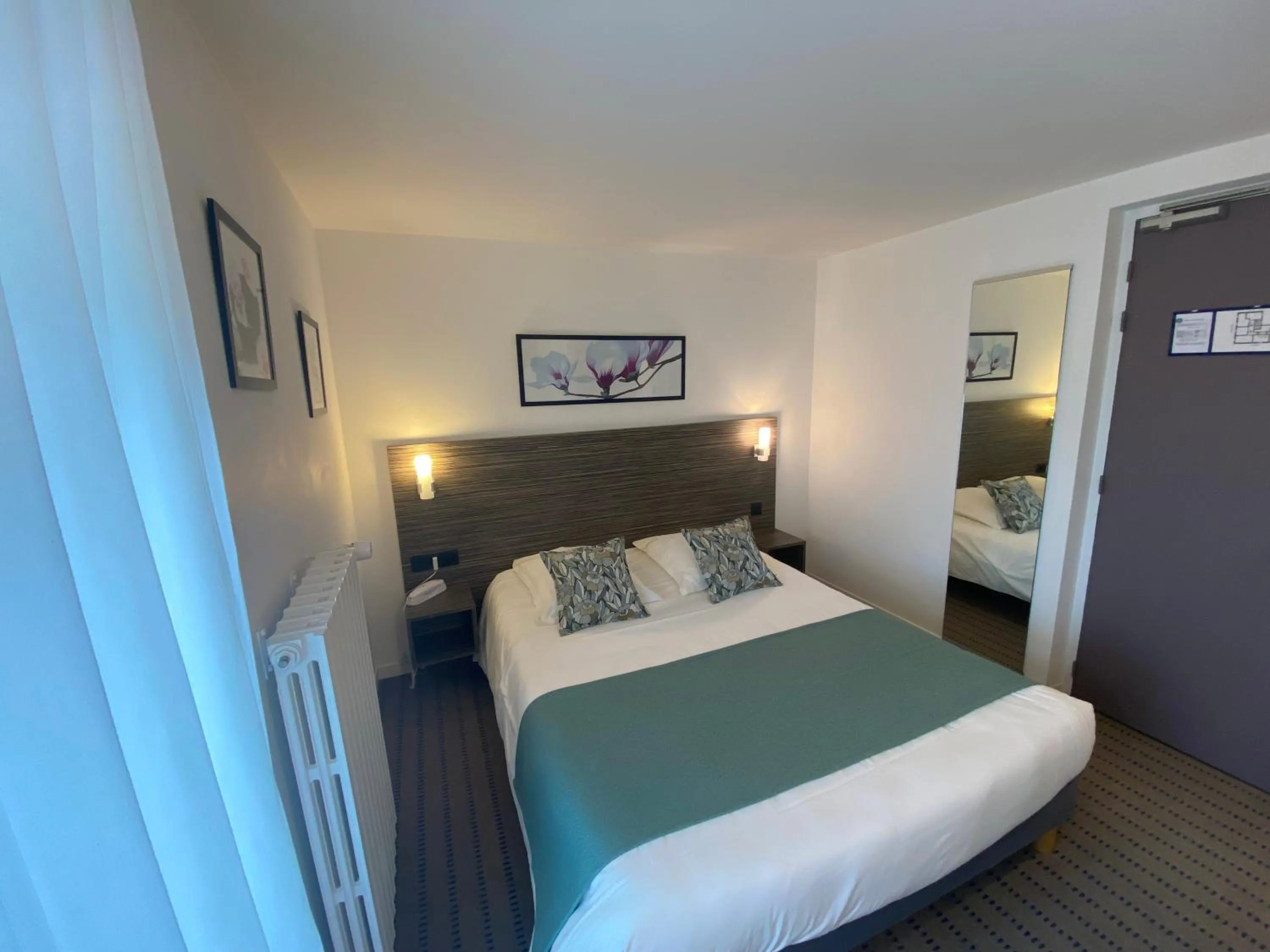 Bedroom, Bed in Hotel du Louvre