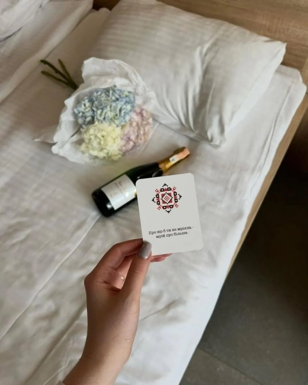 Bed in Mykonos Hotel Apart - Maestro