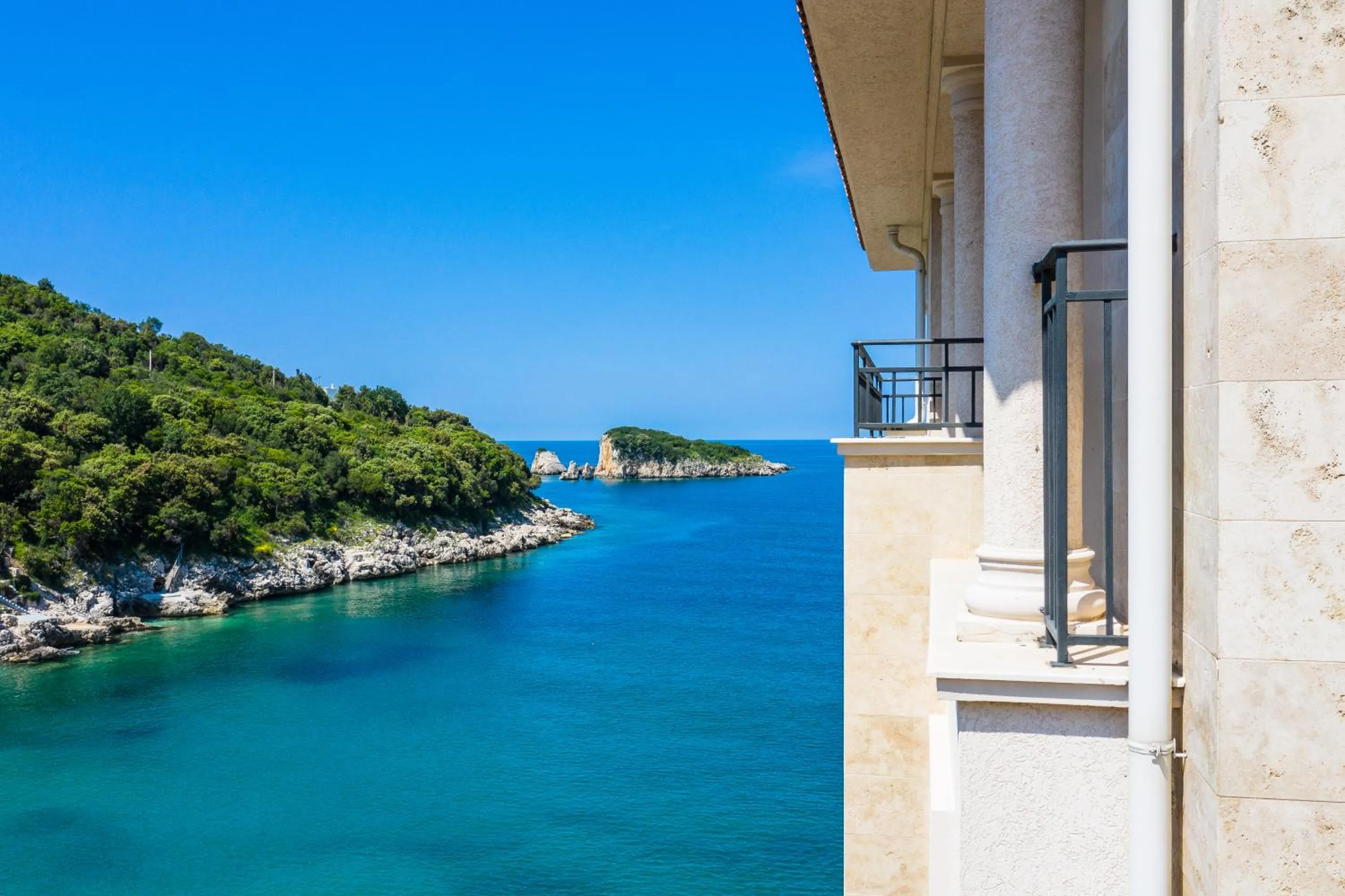 Sea view in Regina del Mare