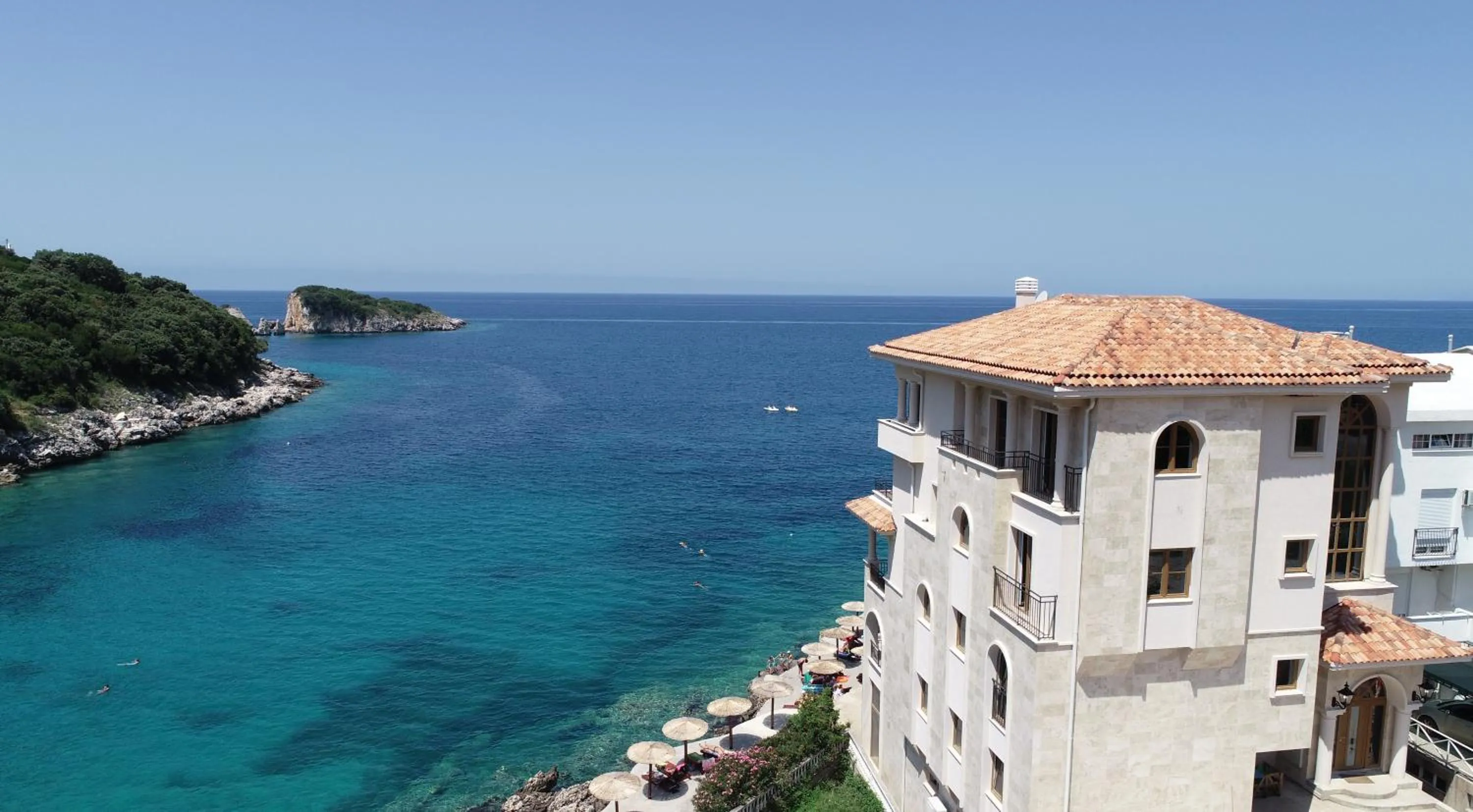 Facade/entrance in Regina del Mare